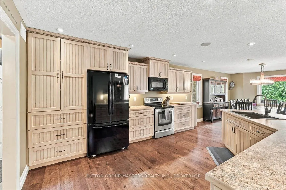 1304 County Road 64