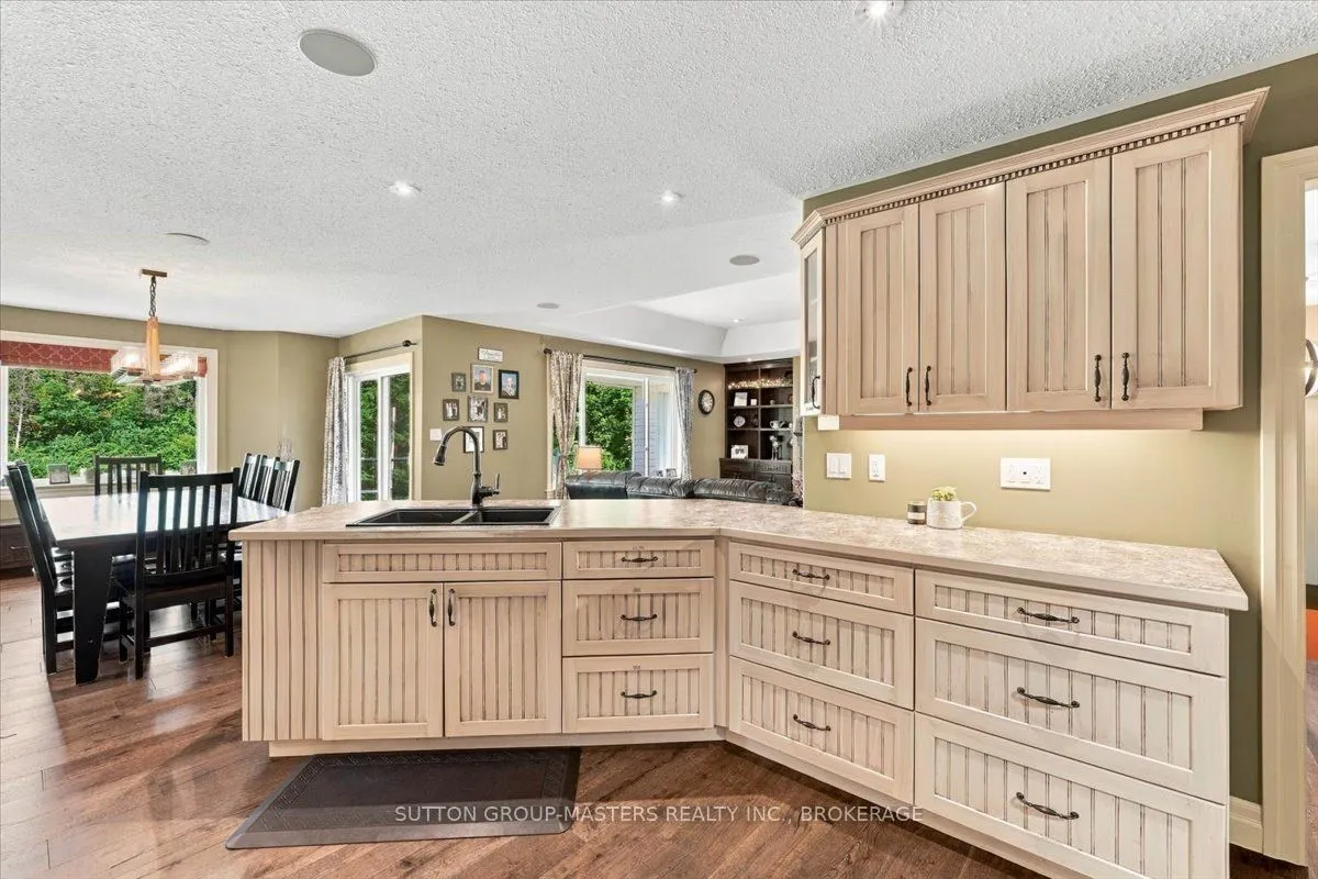 1304 County Road 64