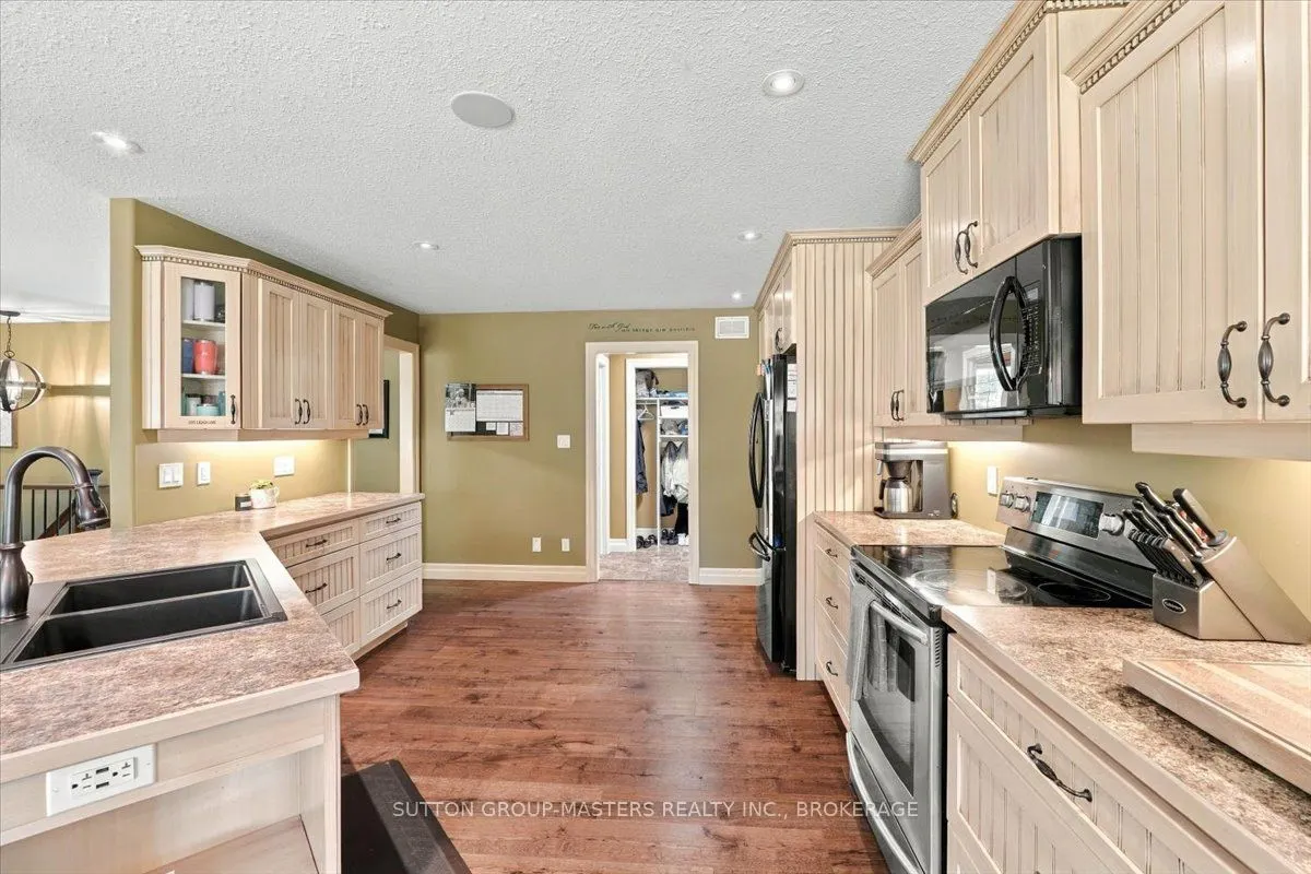 1304 County Road 64