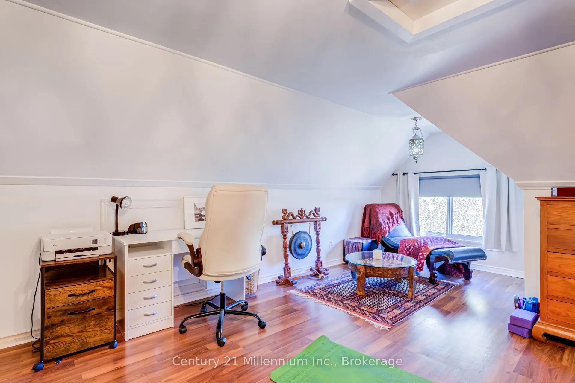 2140 5th Avenue W