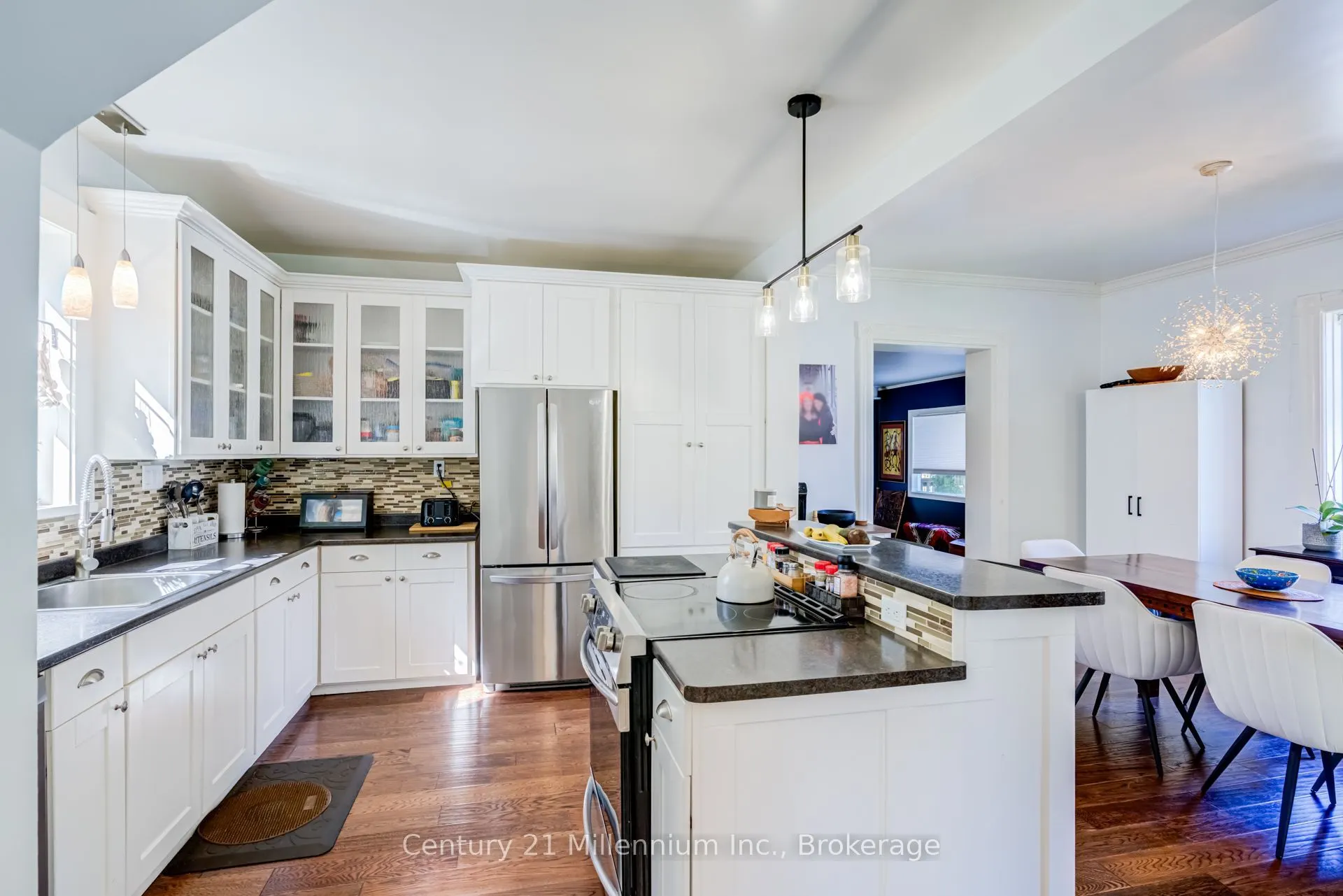 2140 5th Avenue W
