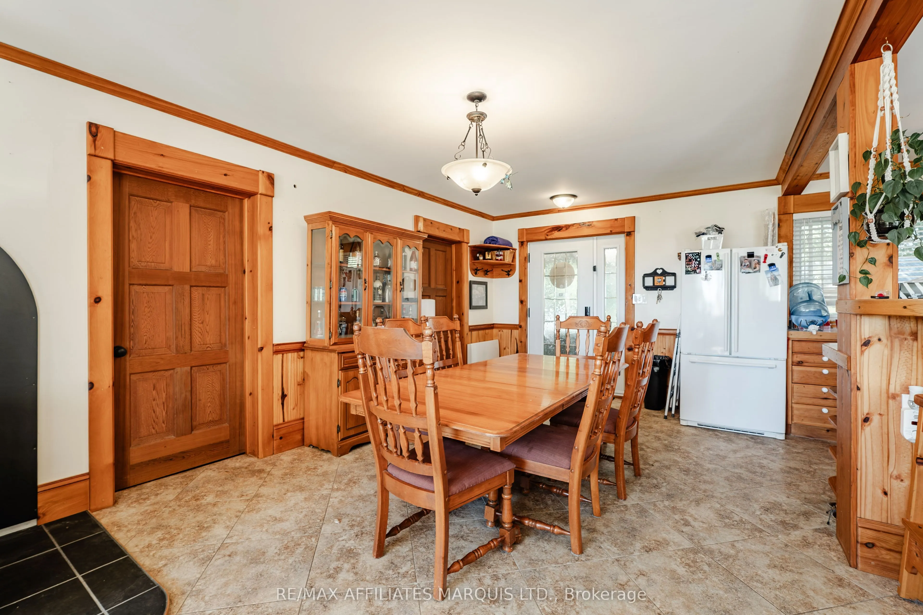 6286 Pleasant Drive