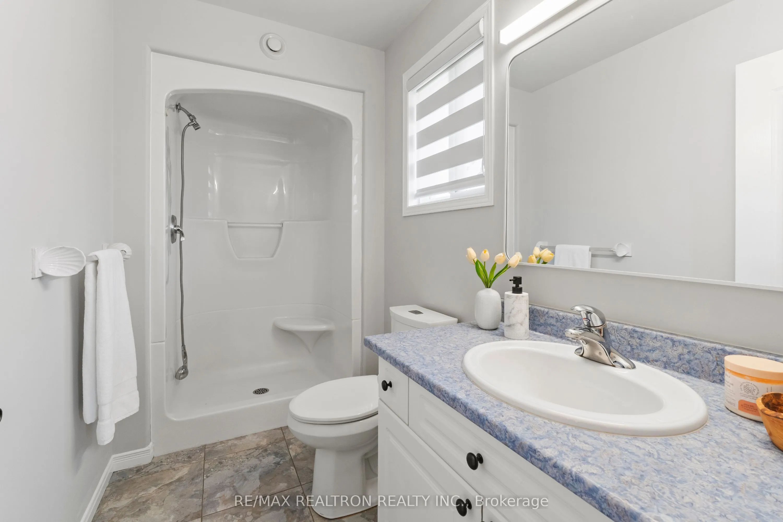25 Linden Lane