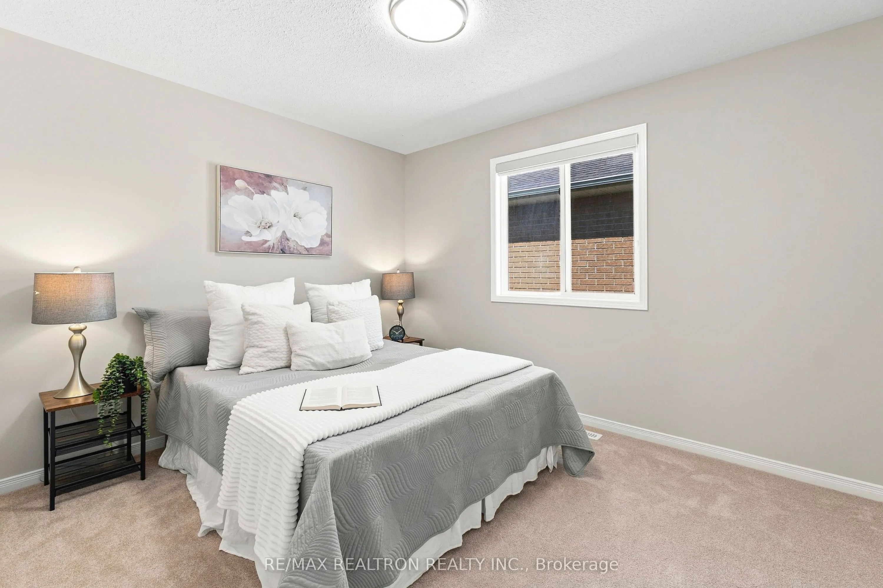 25 Linden Lane