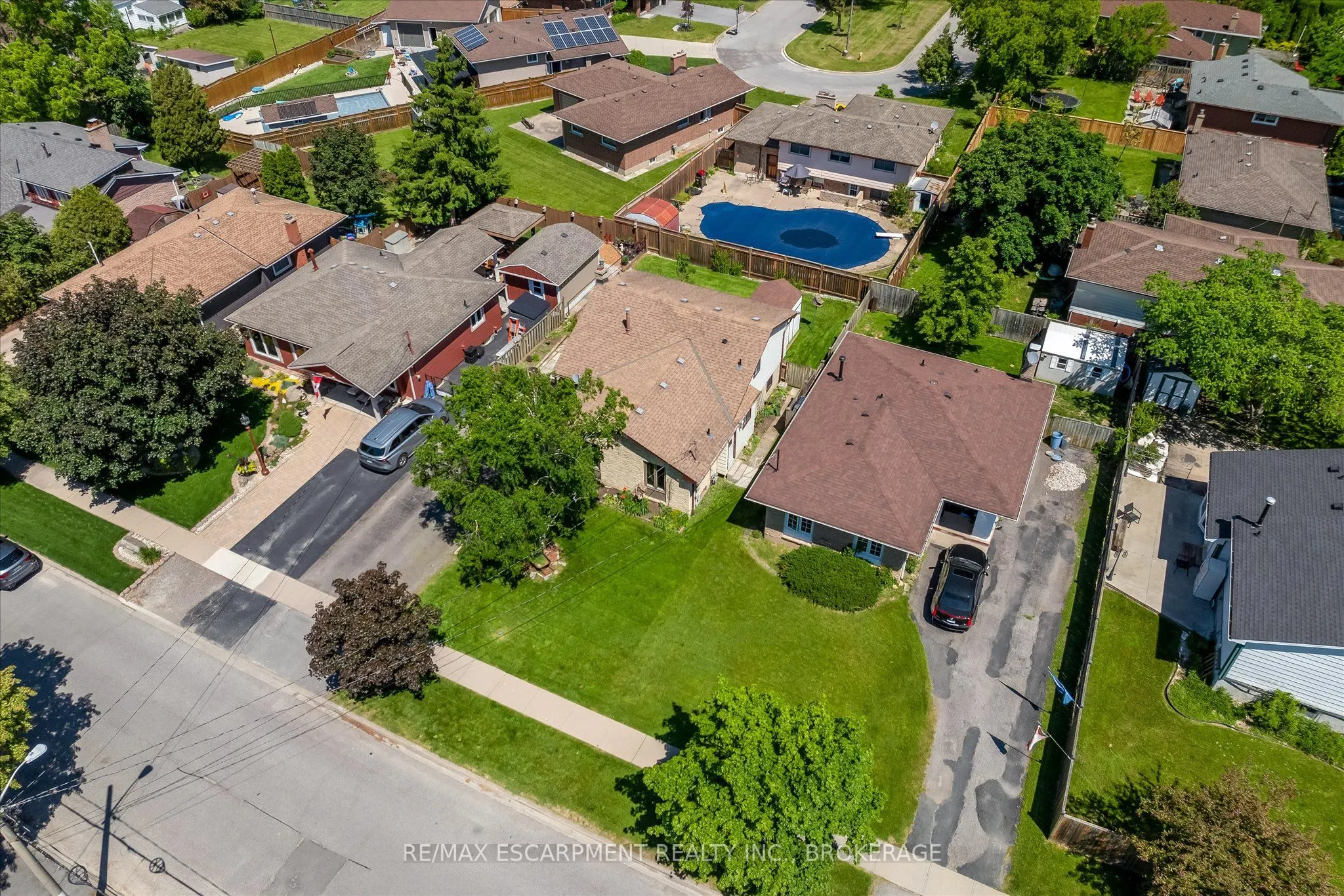 49 Grove Avenue