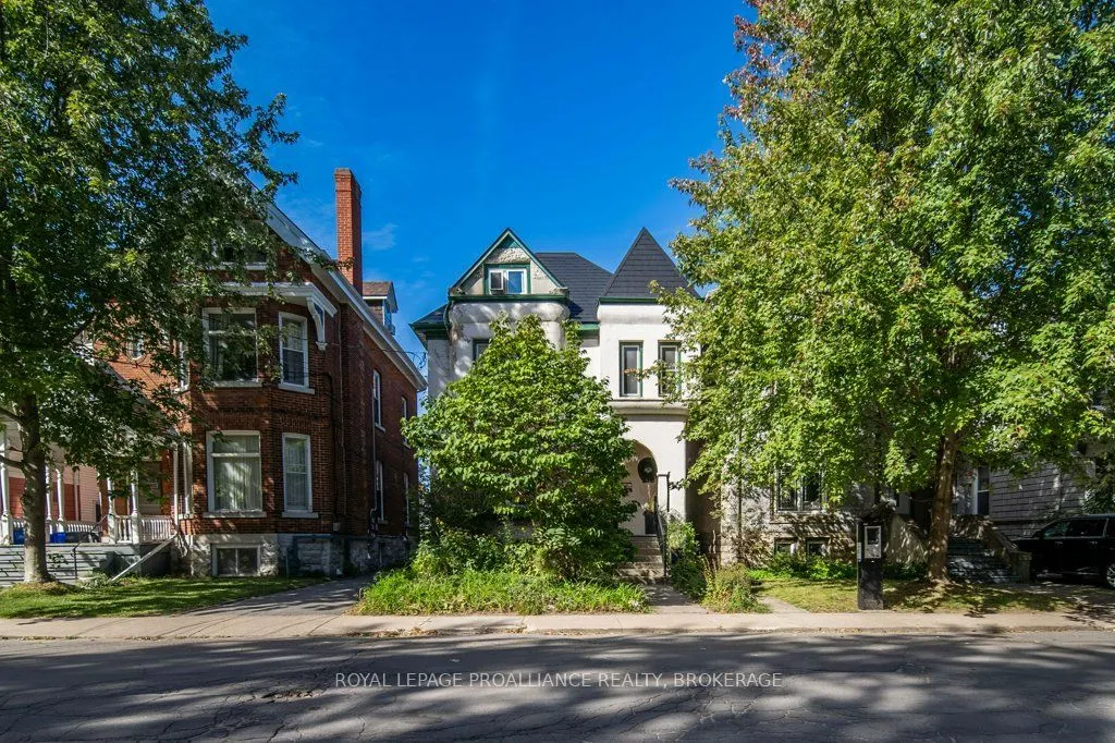 236 Frontenac Street