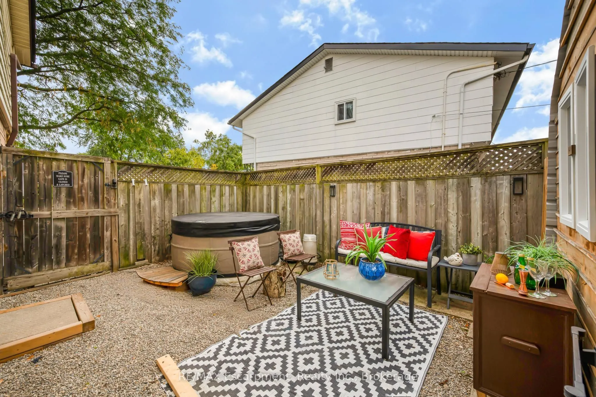 10 Goldfinch Road