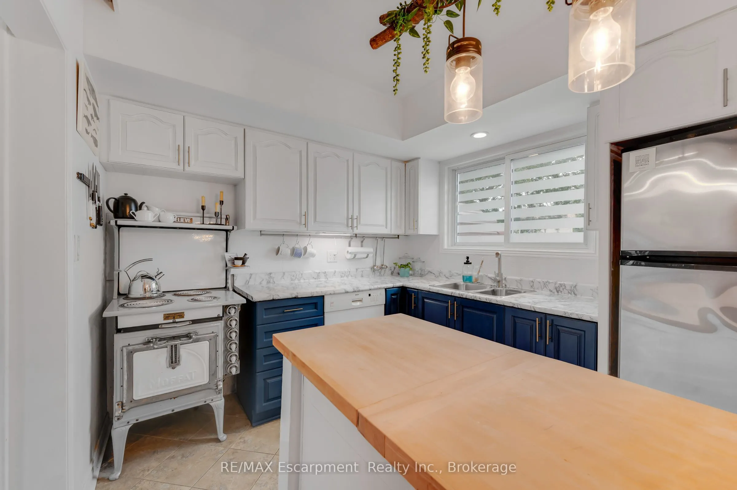 10 Goldfinch Road
