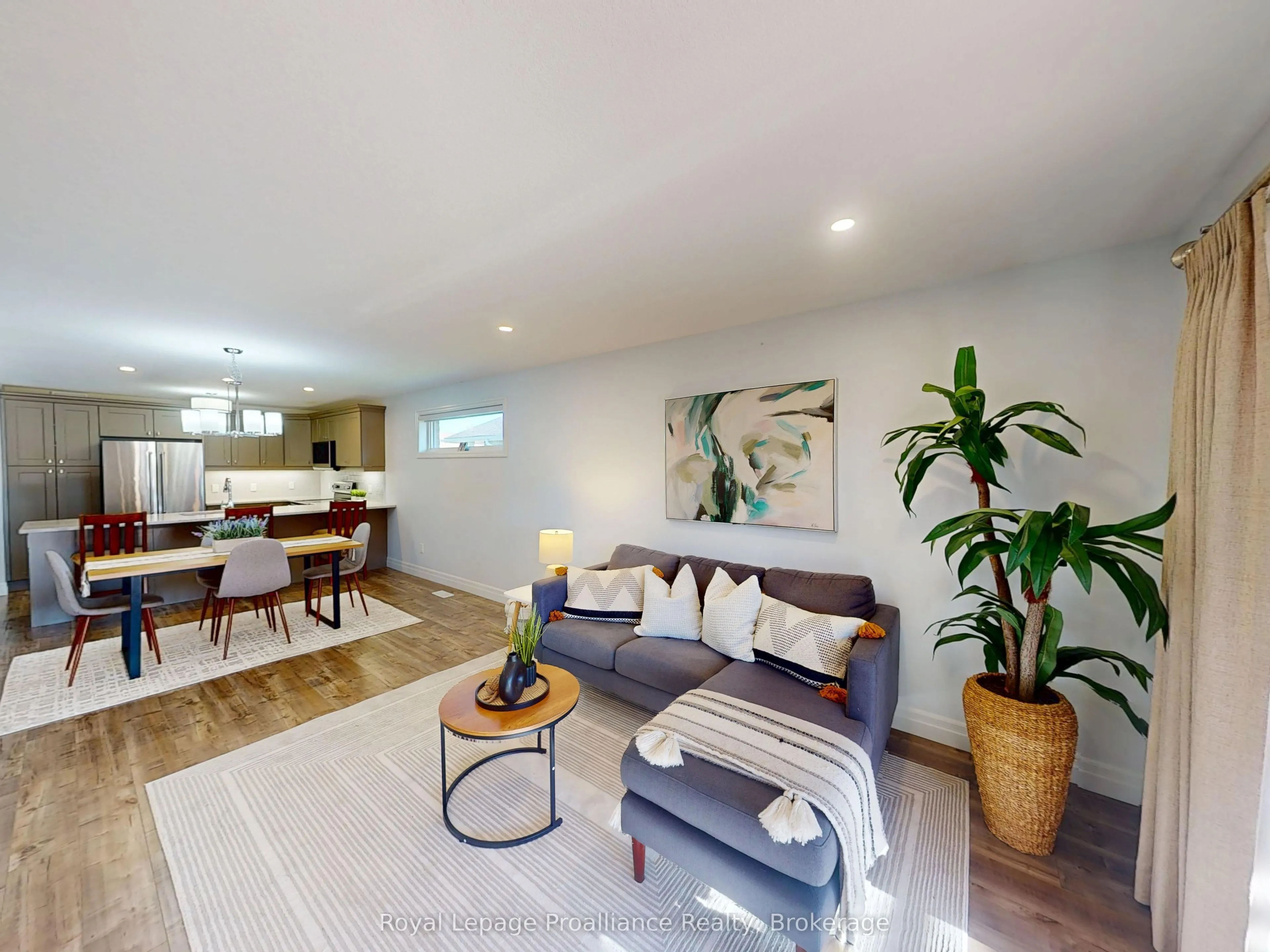 38 Mercedes Drive