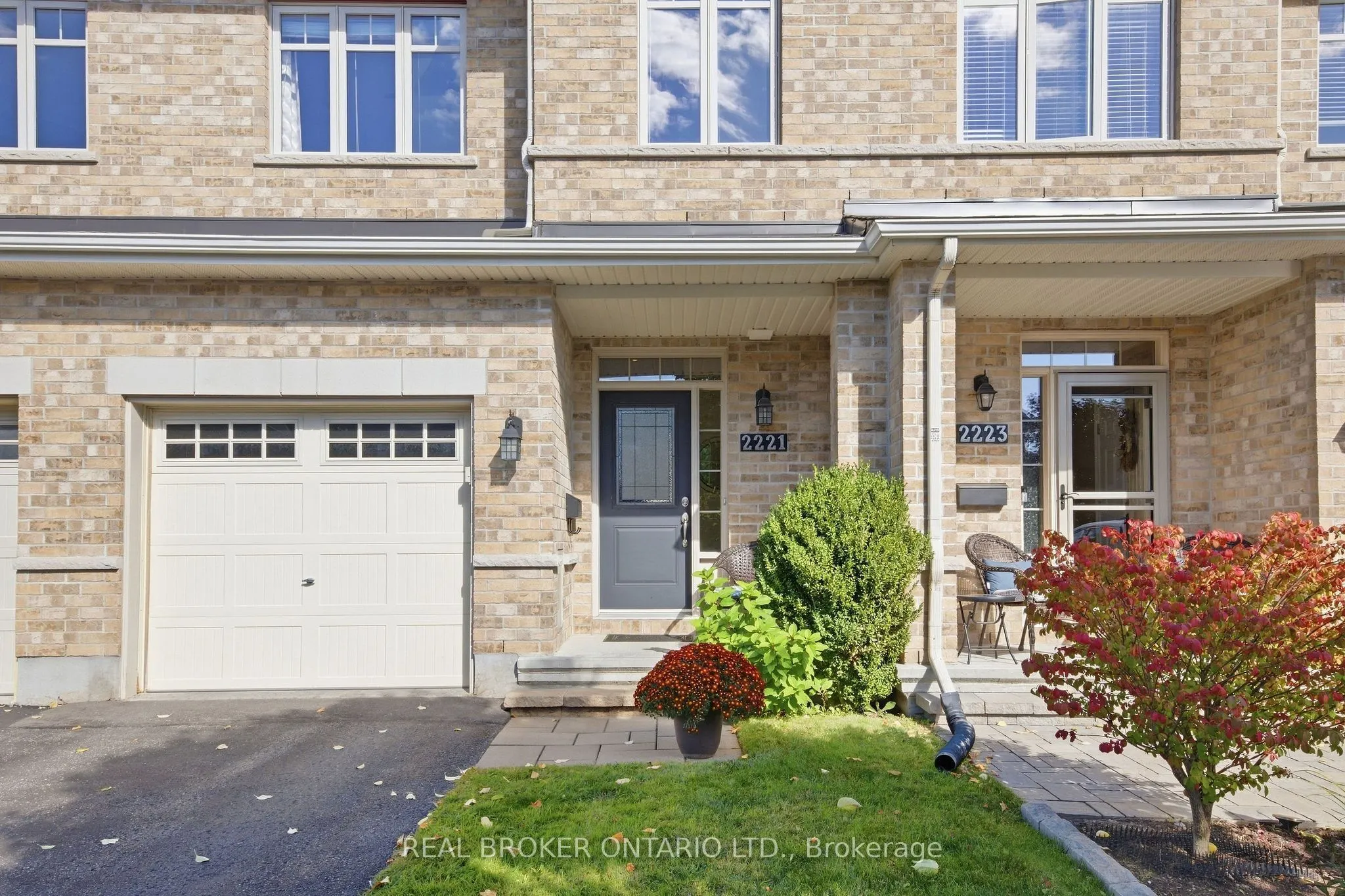 2221 Angelica Avenue
