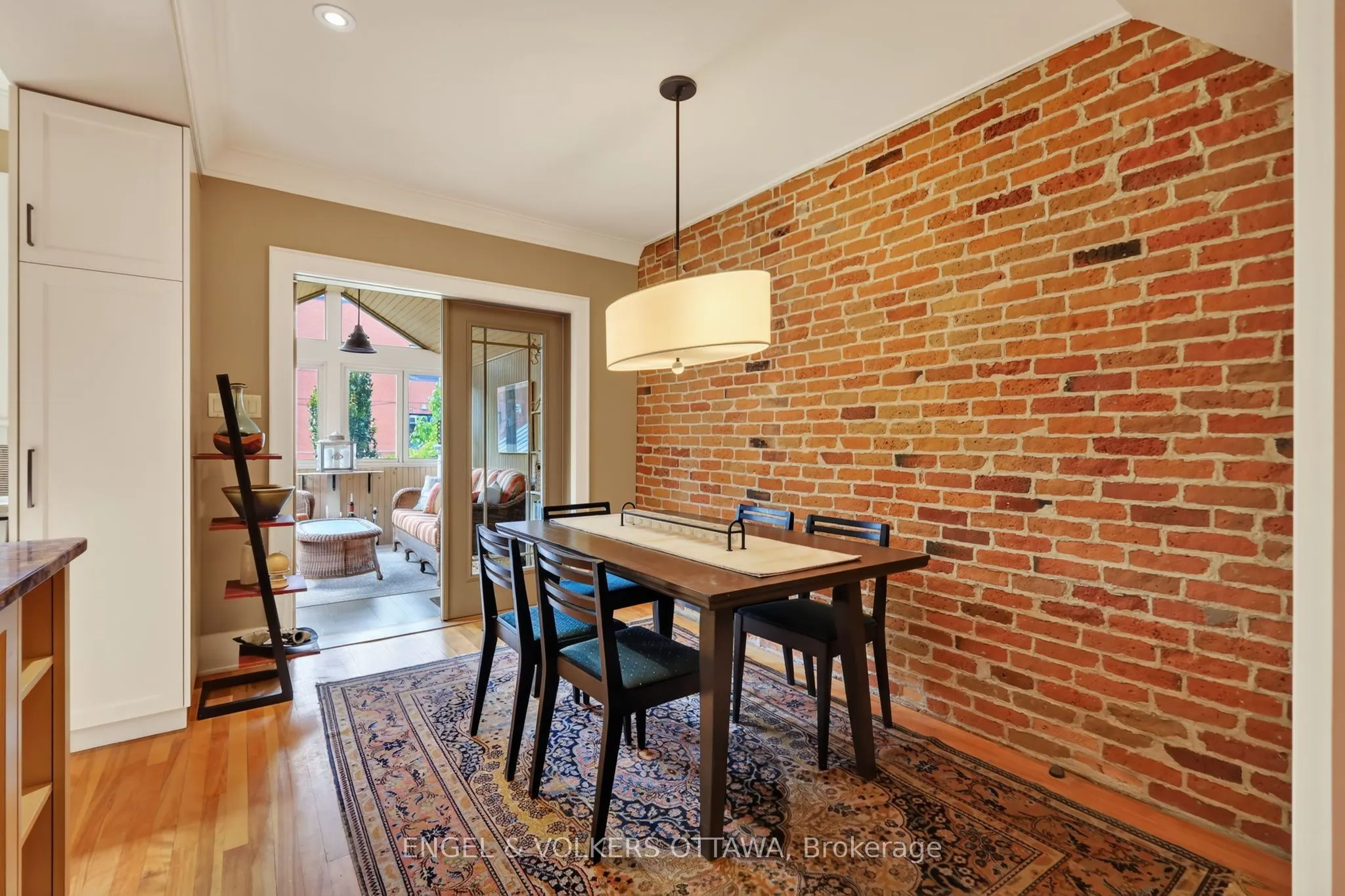56 Willard Street