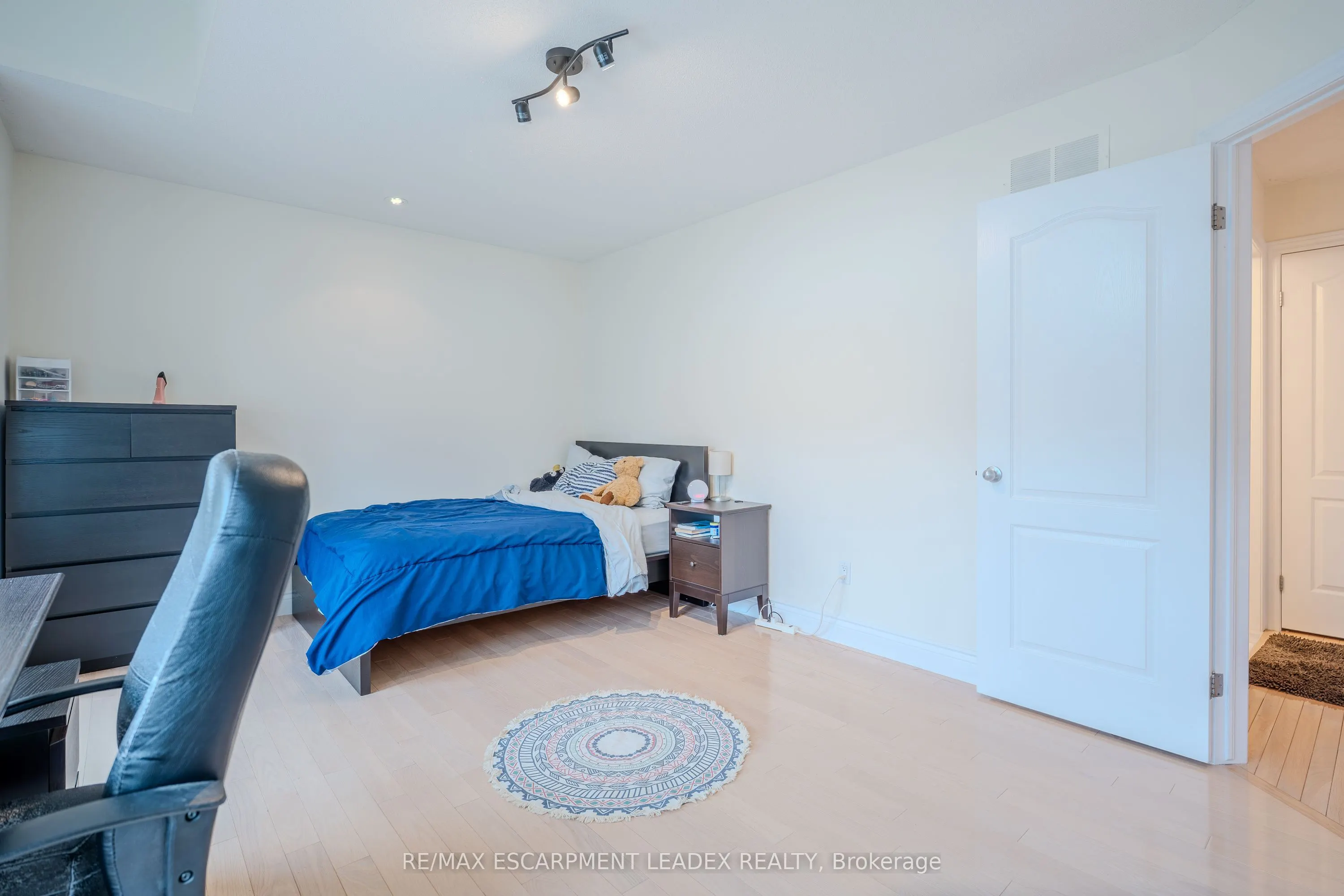 79 Moorland Crescent