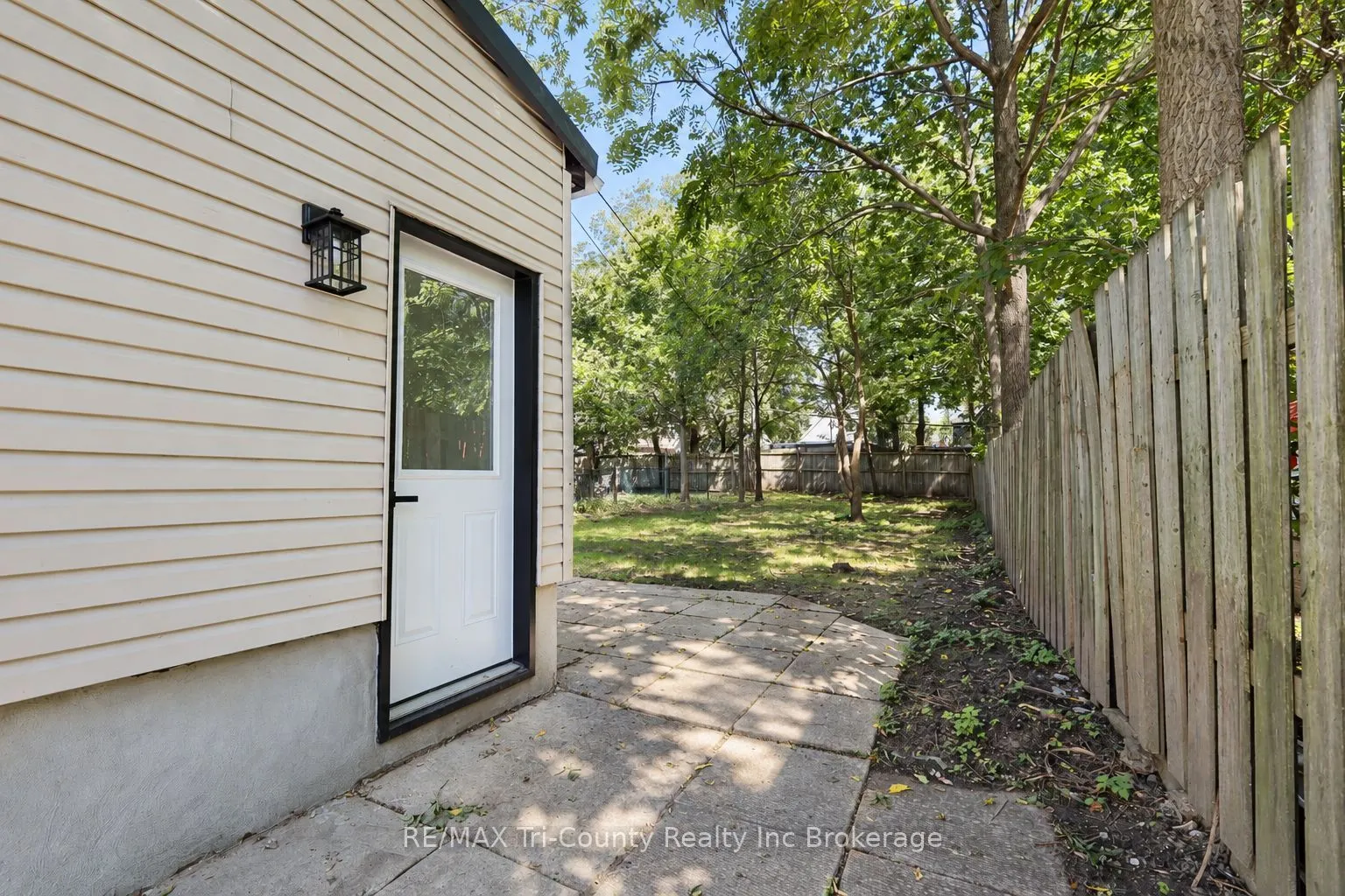16 Redan Street