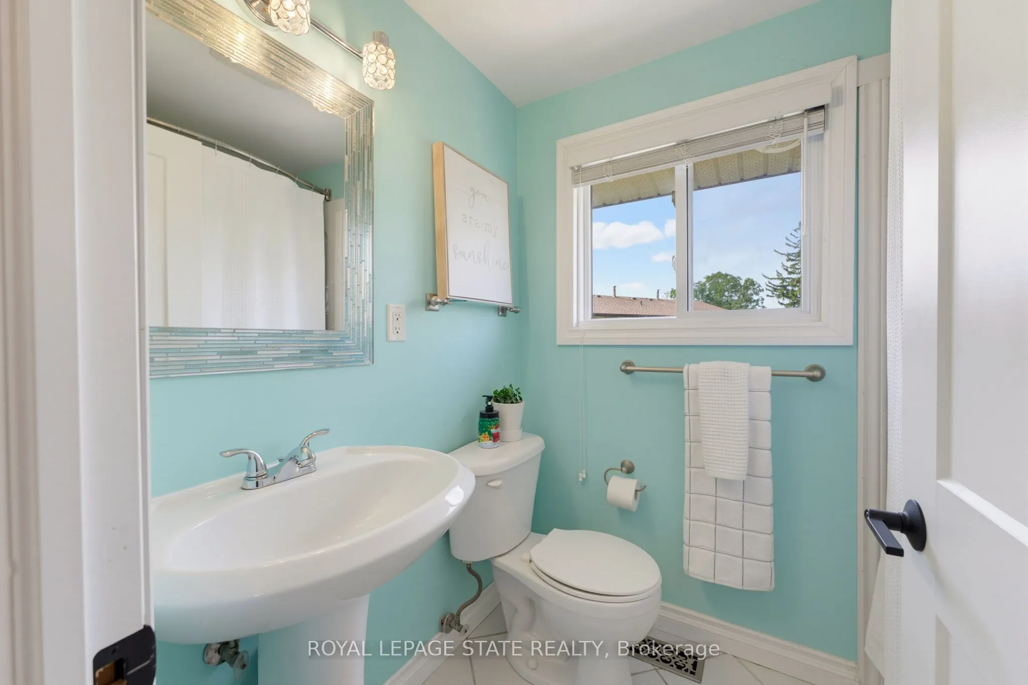 15 Seneca Street S #15