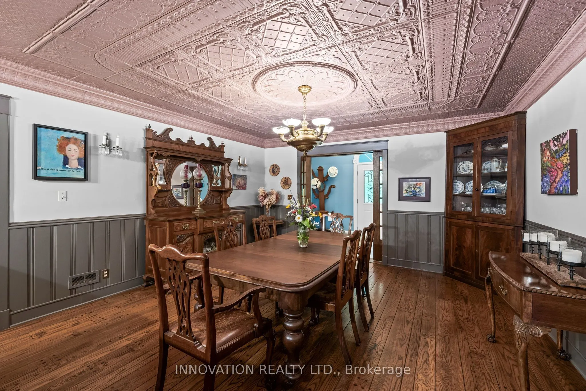 594 Rae Road