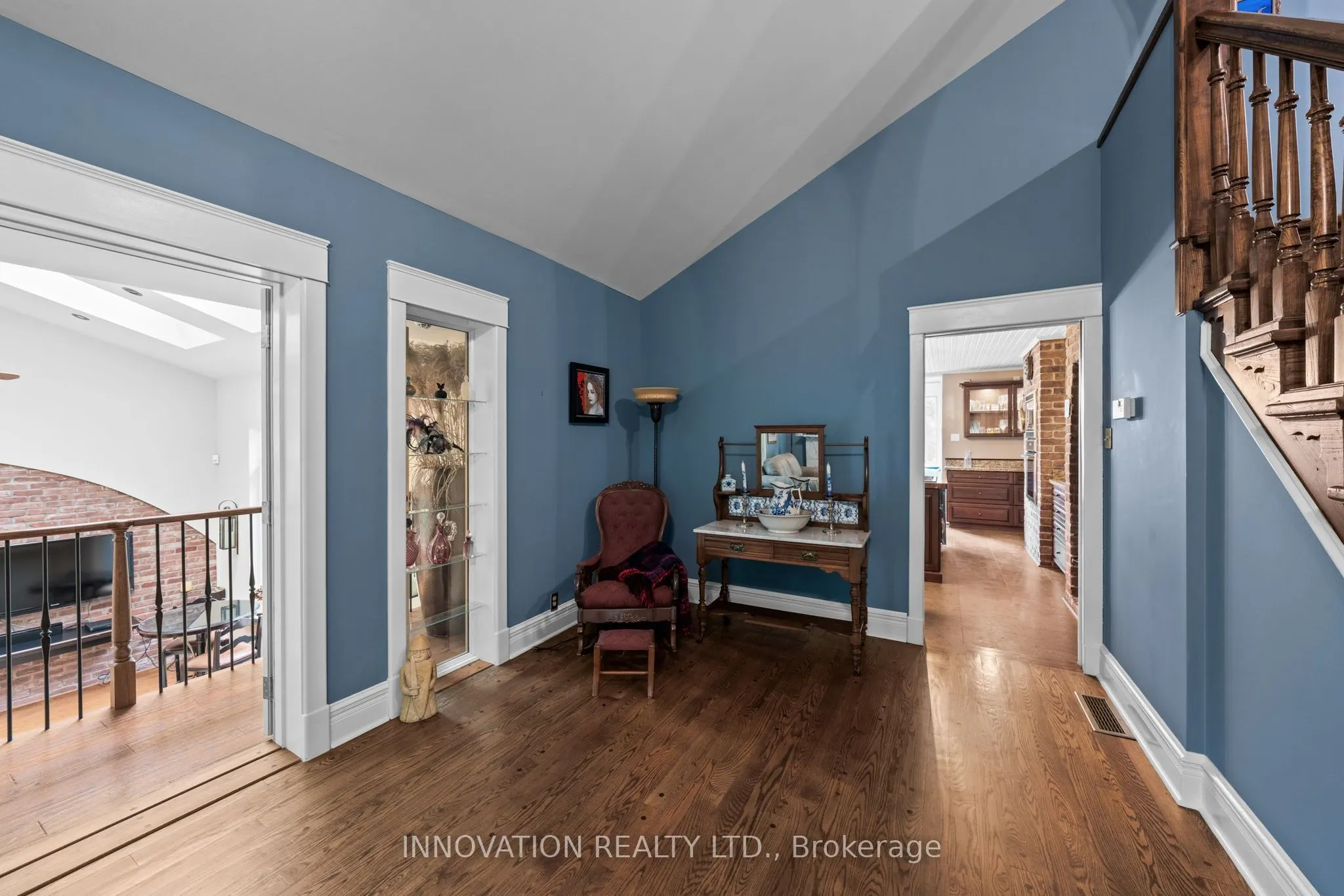 594 Rae Road