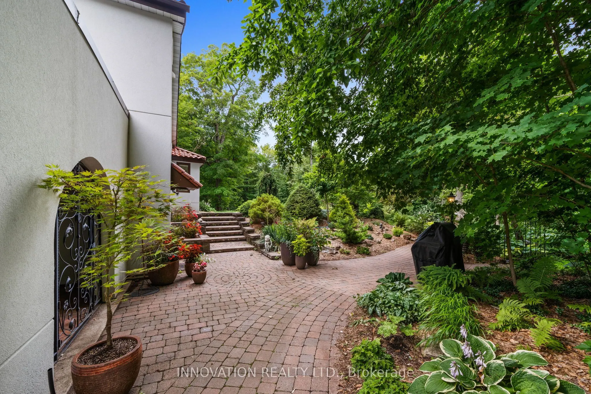 594 Rae Road