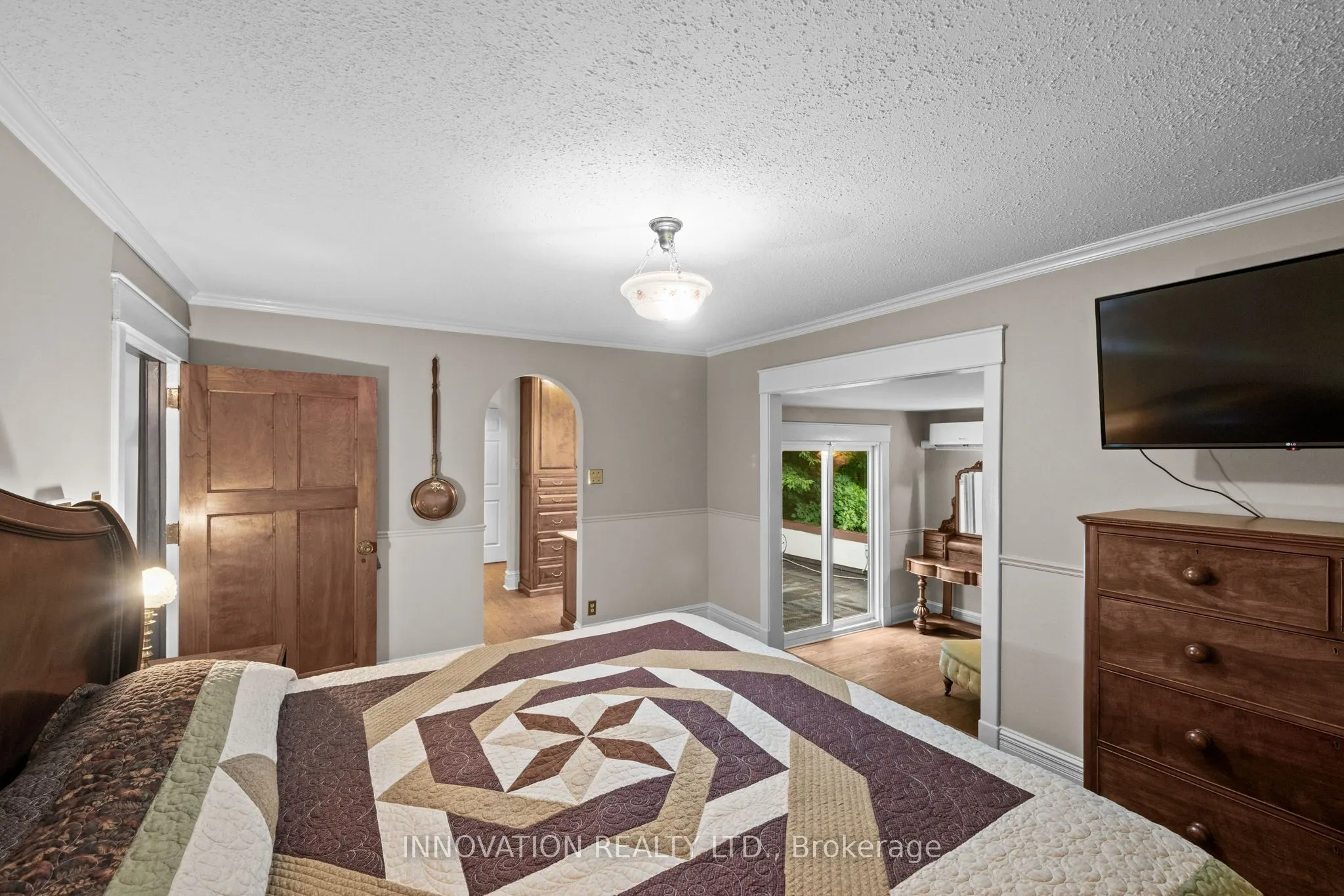 594 Rae Road