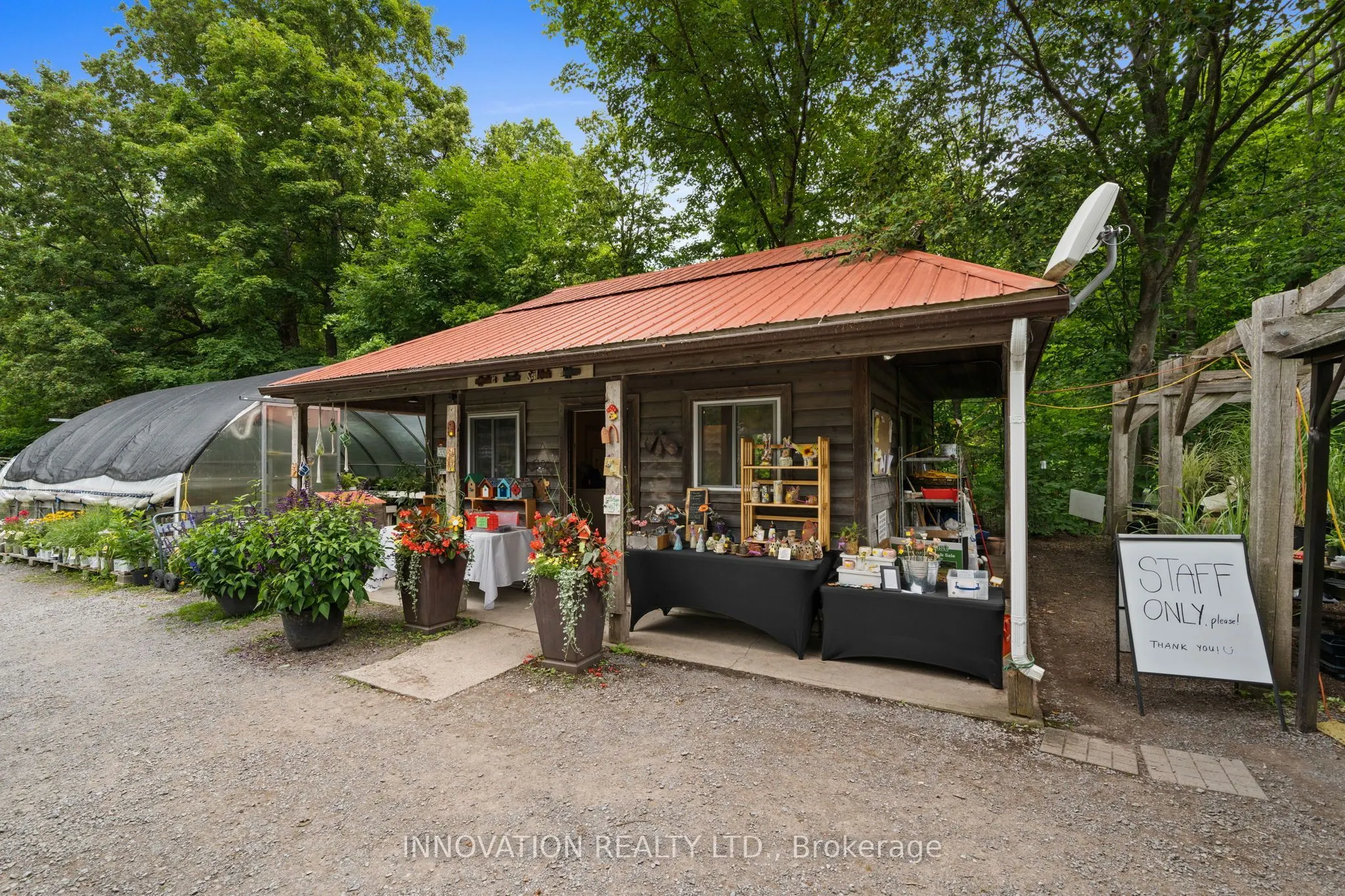 594 Rae Road