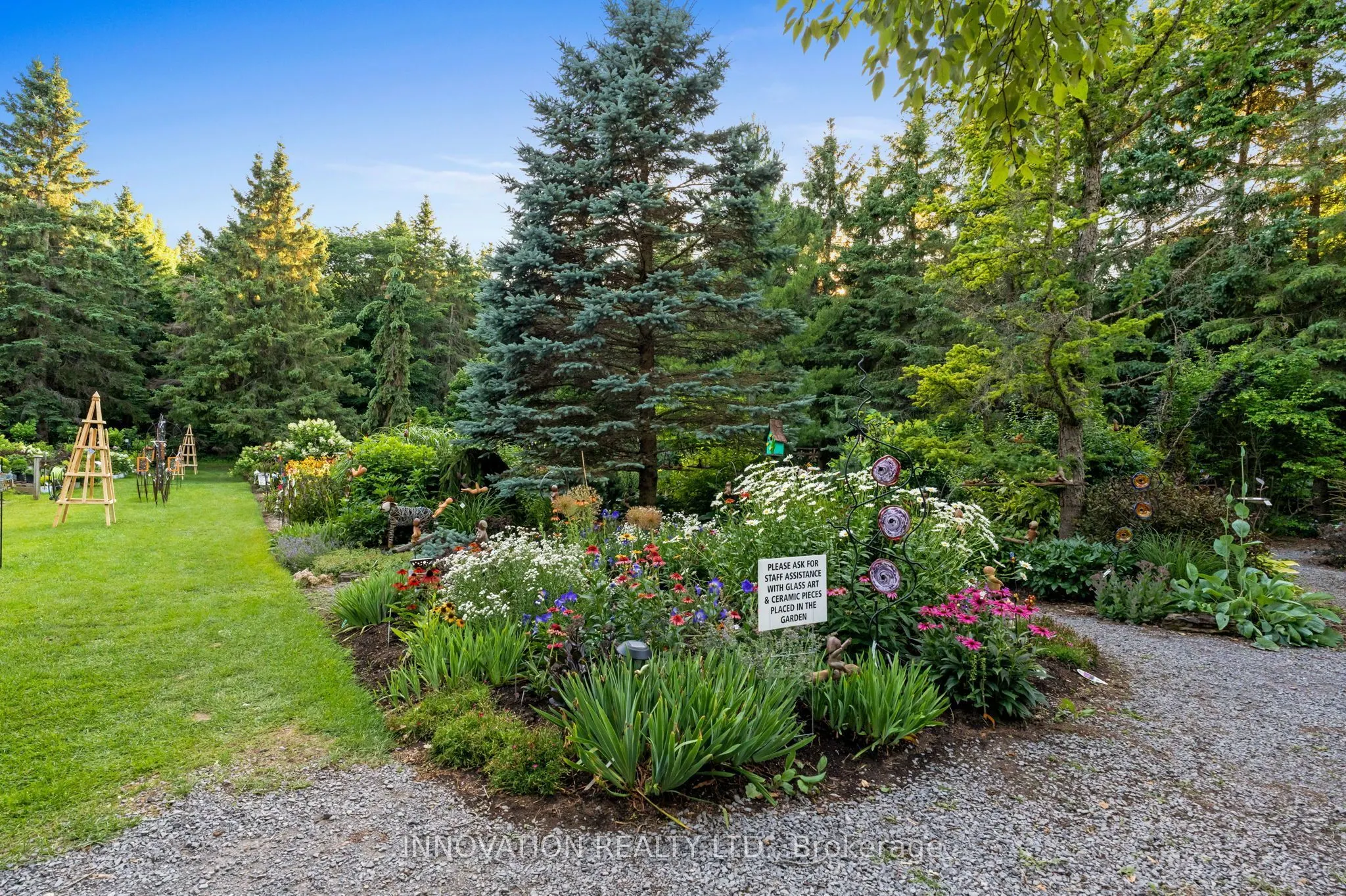 594 Rae Road