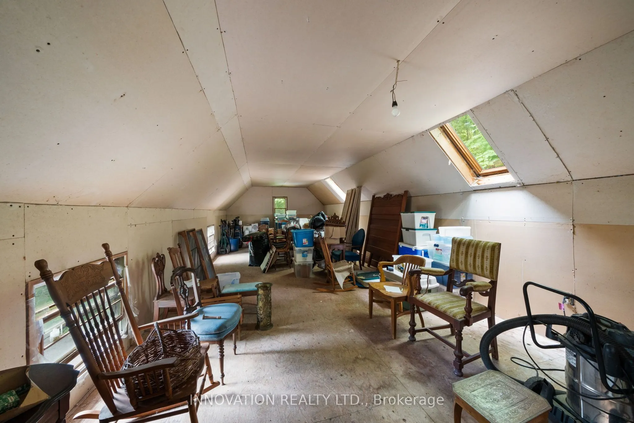 594 Rae Road