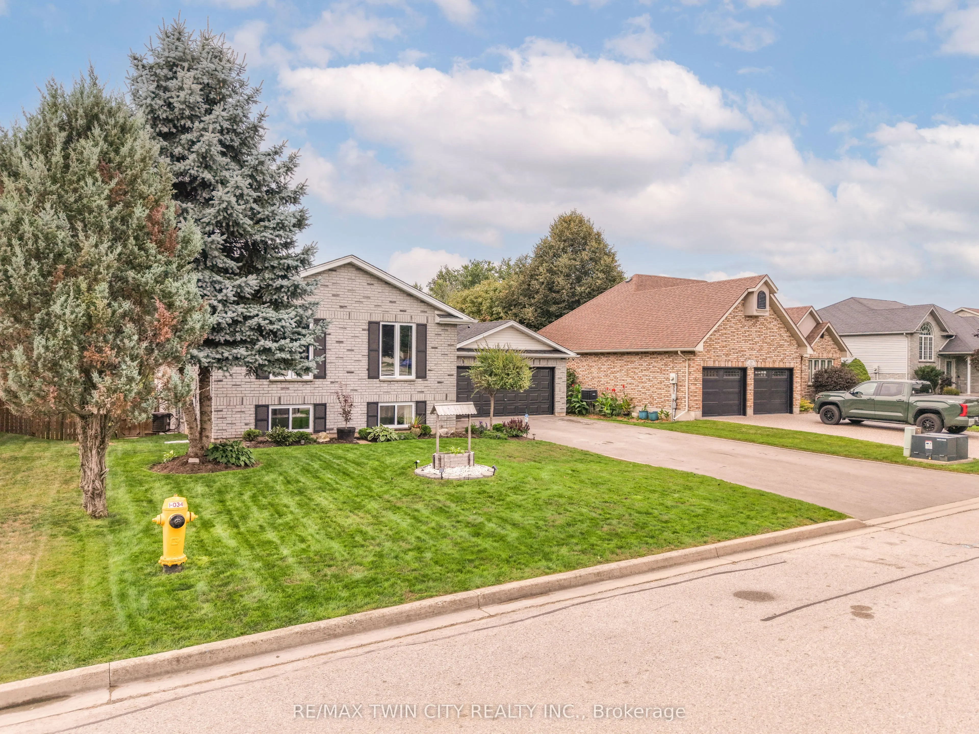 26 MacPherson Drive