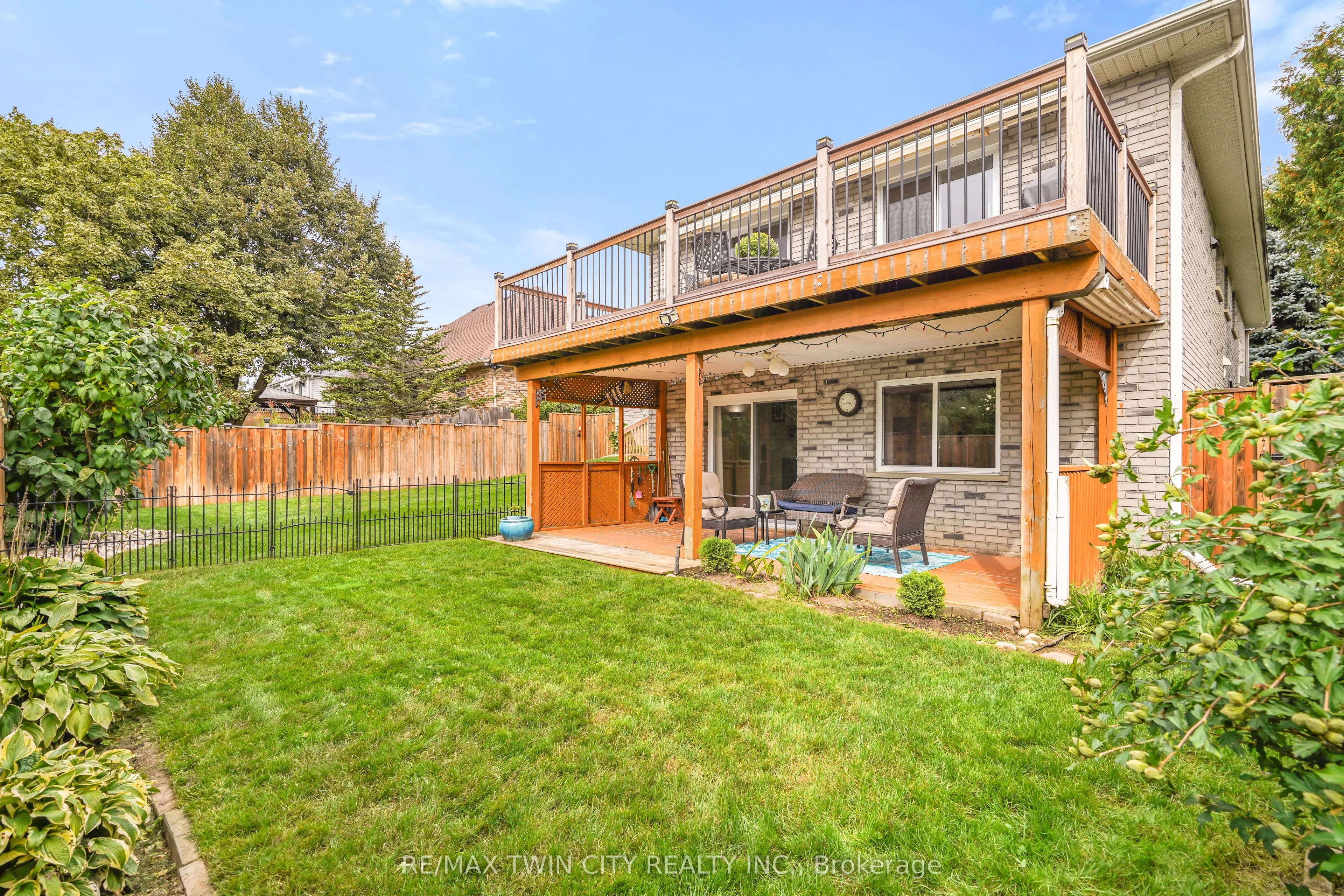 26 MacPherson Drive