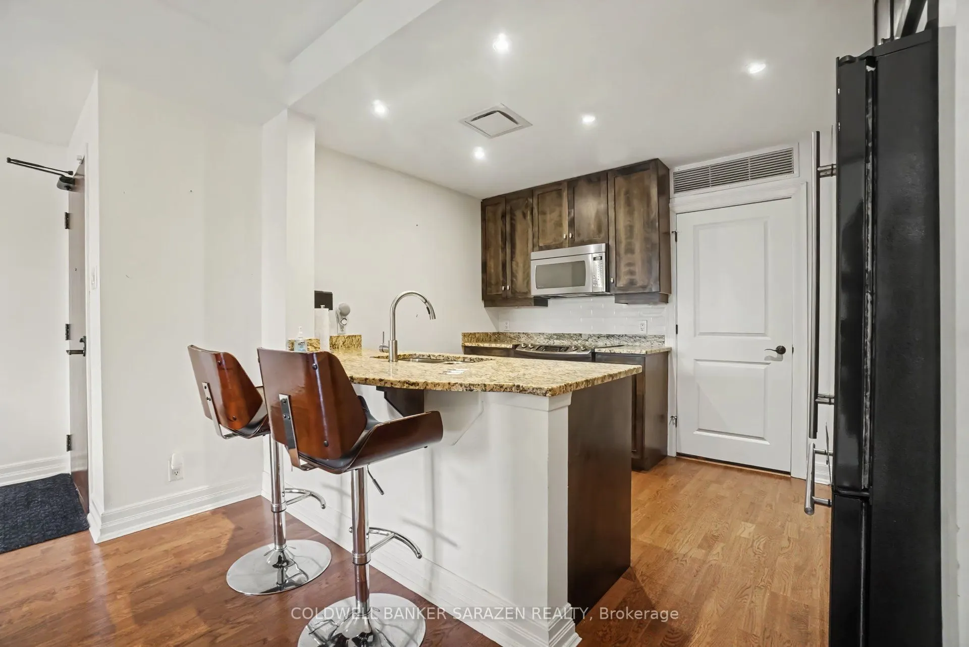 320 Mcleod Street #701