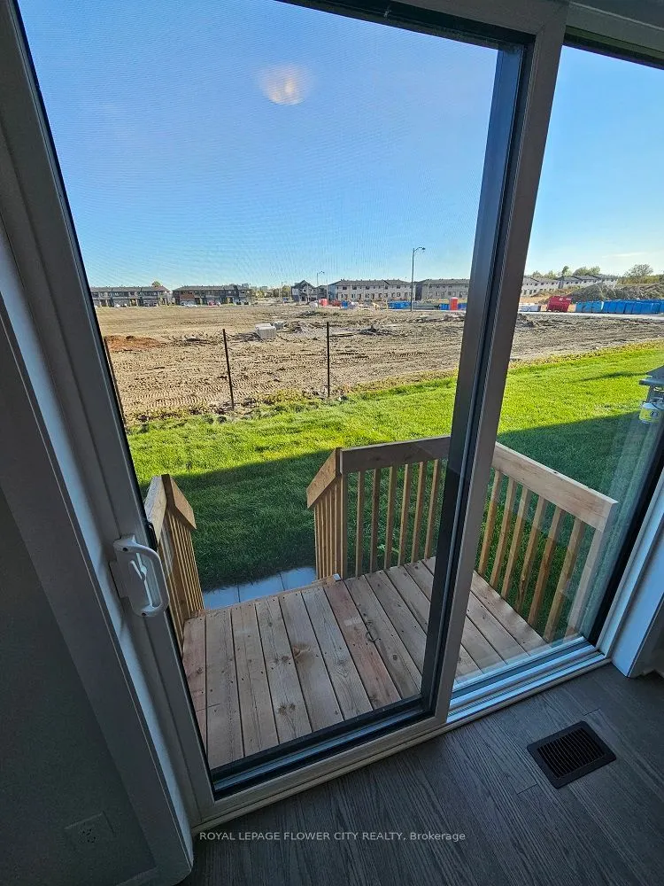 204 Elsie Macgill Walk