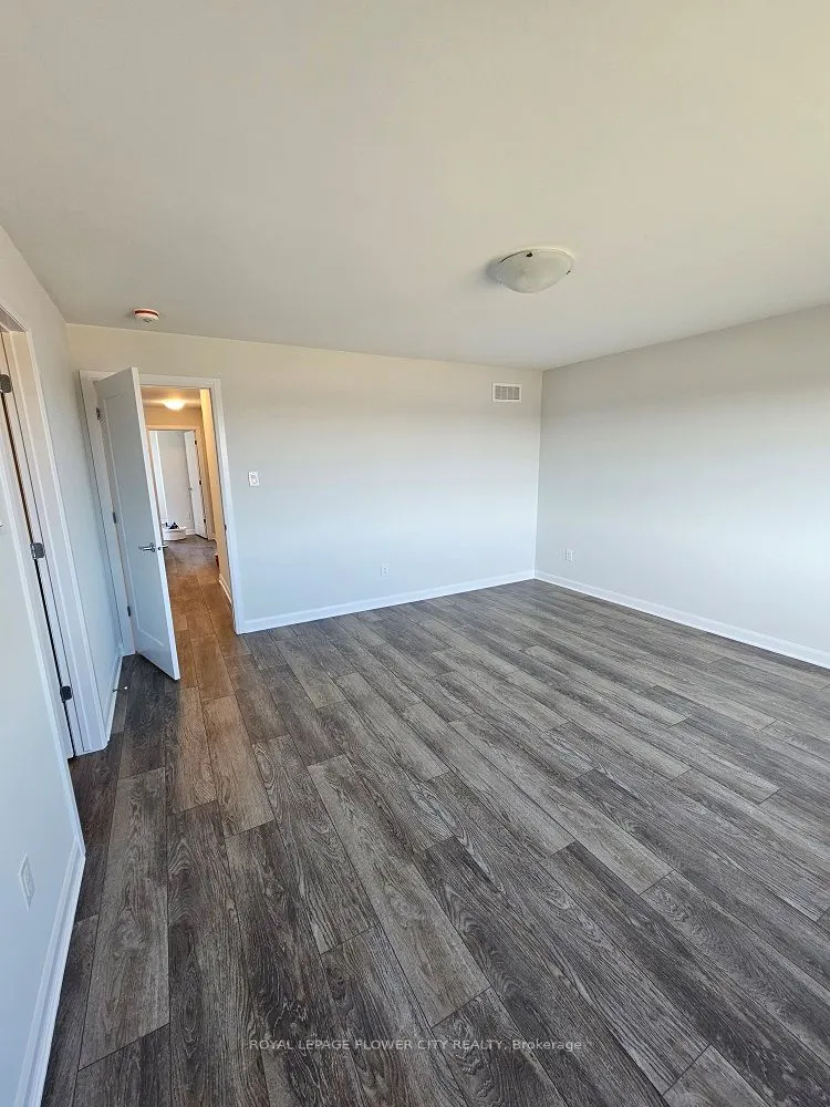 204 Elsie Macgill Walk