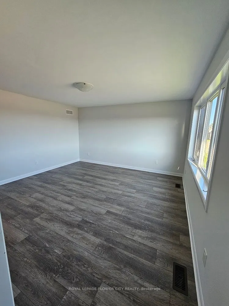 204 Elsie Macgill Walk