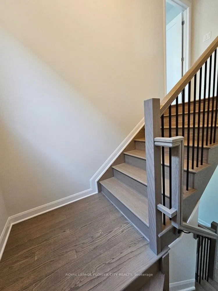 204 Elsie Macgill Walk