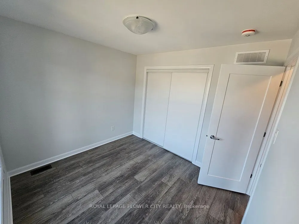 204 Elsie Macgill Walk