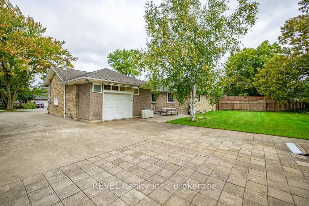 340 Thornwood Avenue