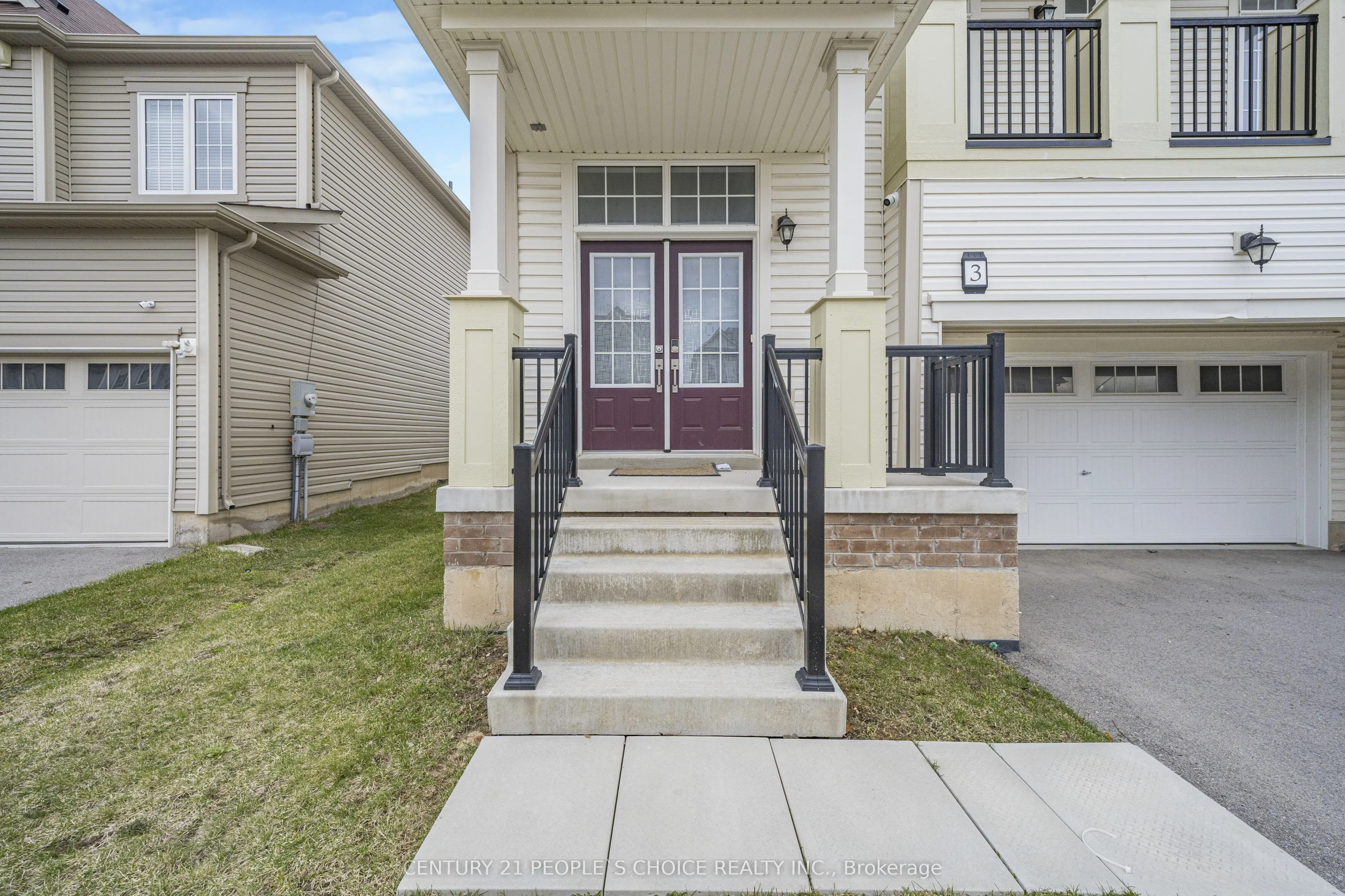 3 Sara Drive #Upper