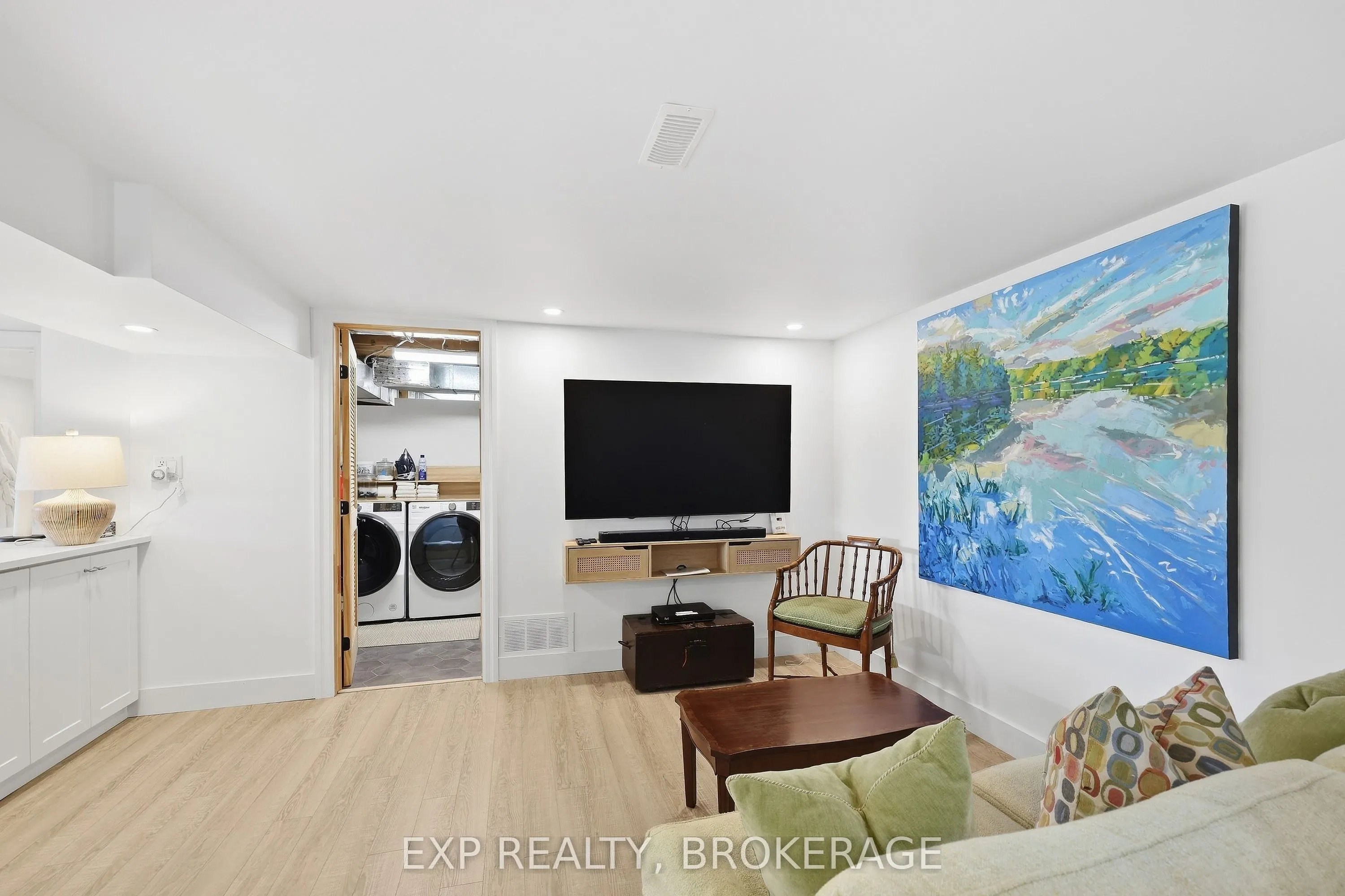 2114 Hambly Lane