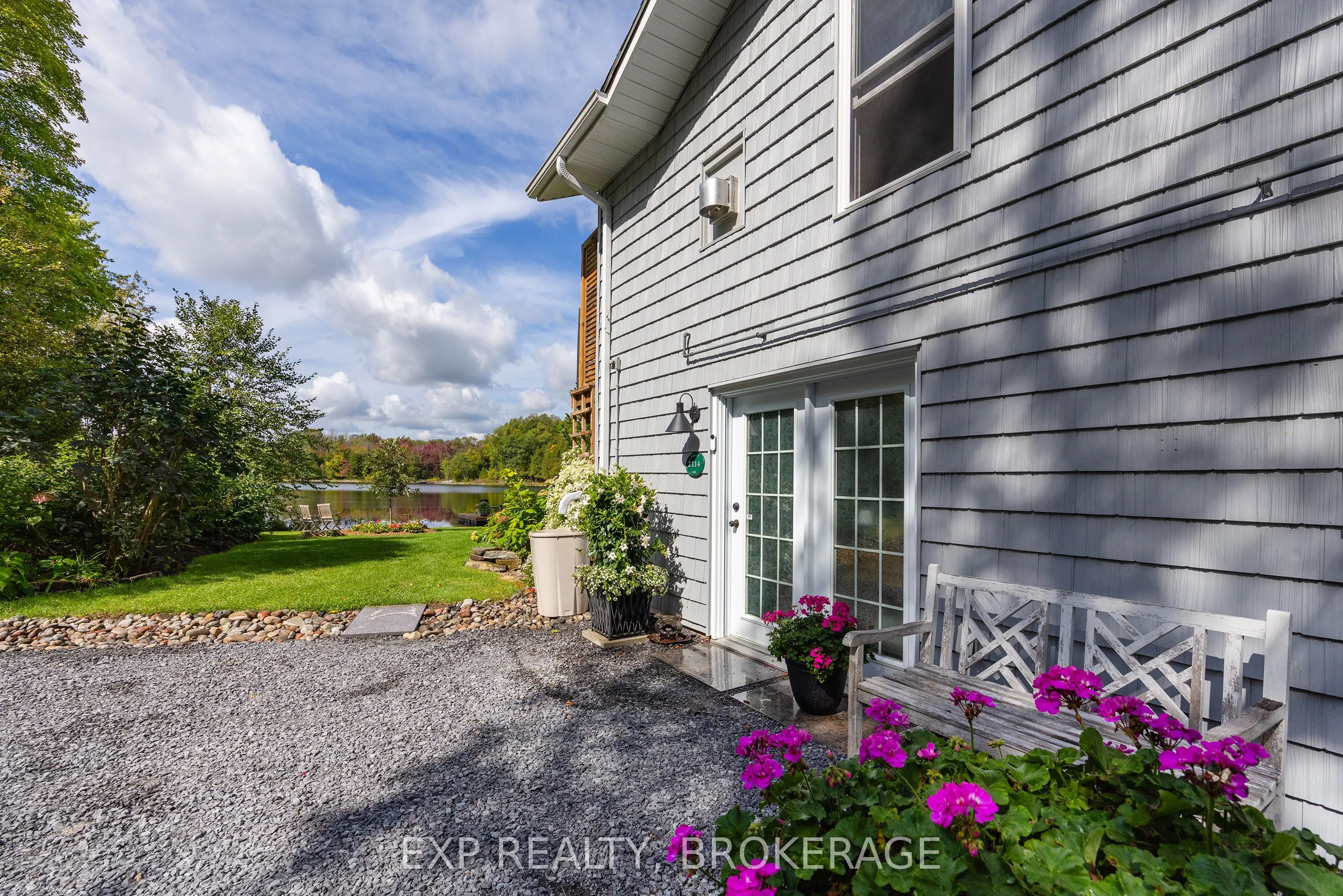 2114 Hambly Lane