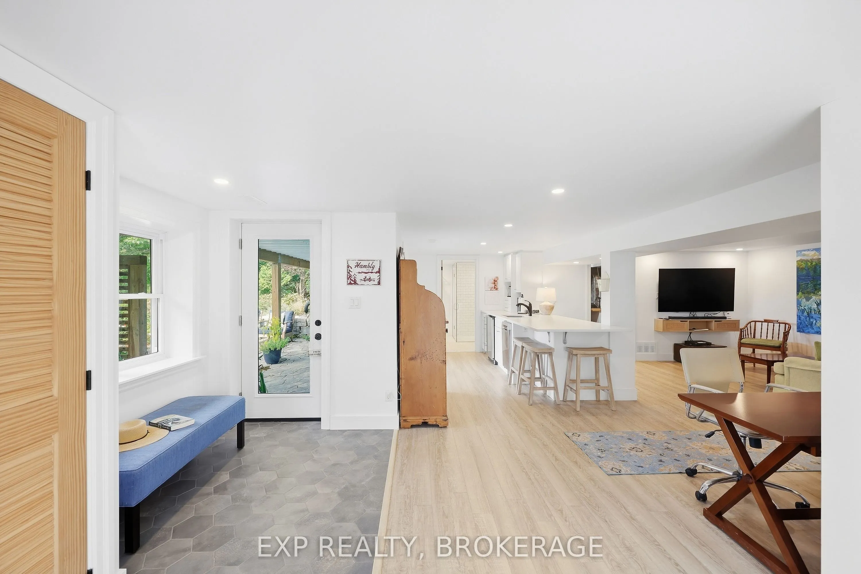 2114 Hambly Lane