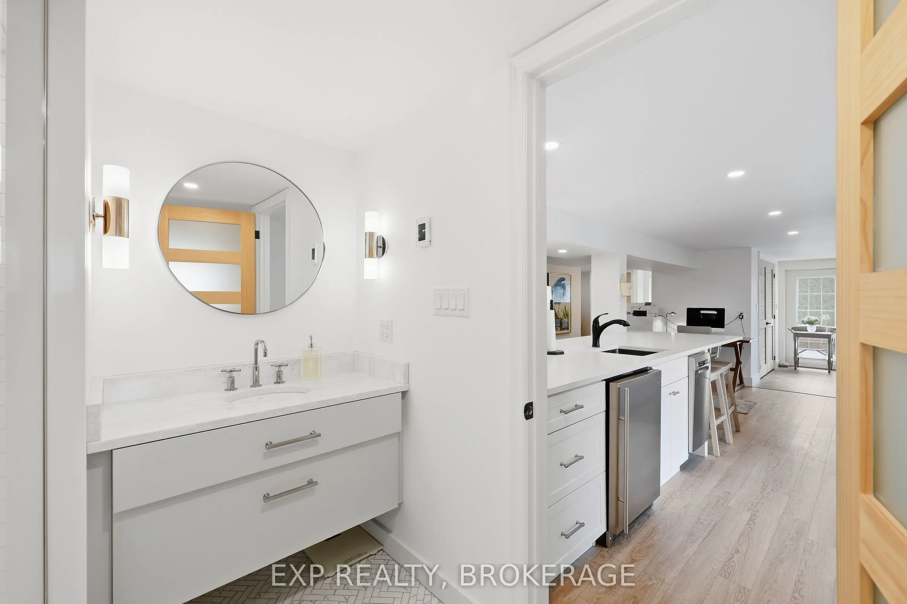 2114 Hambly Lane