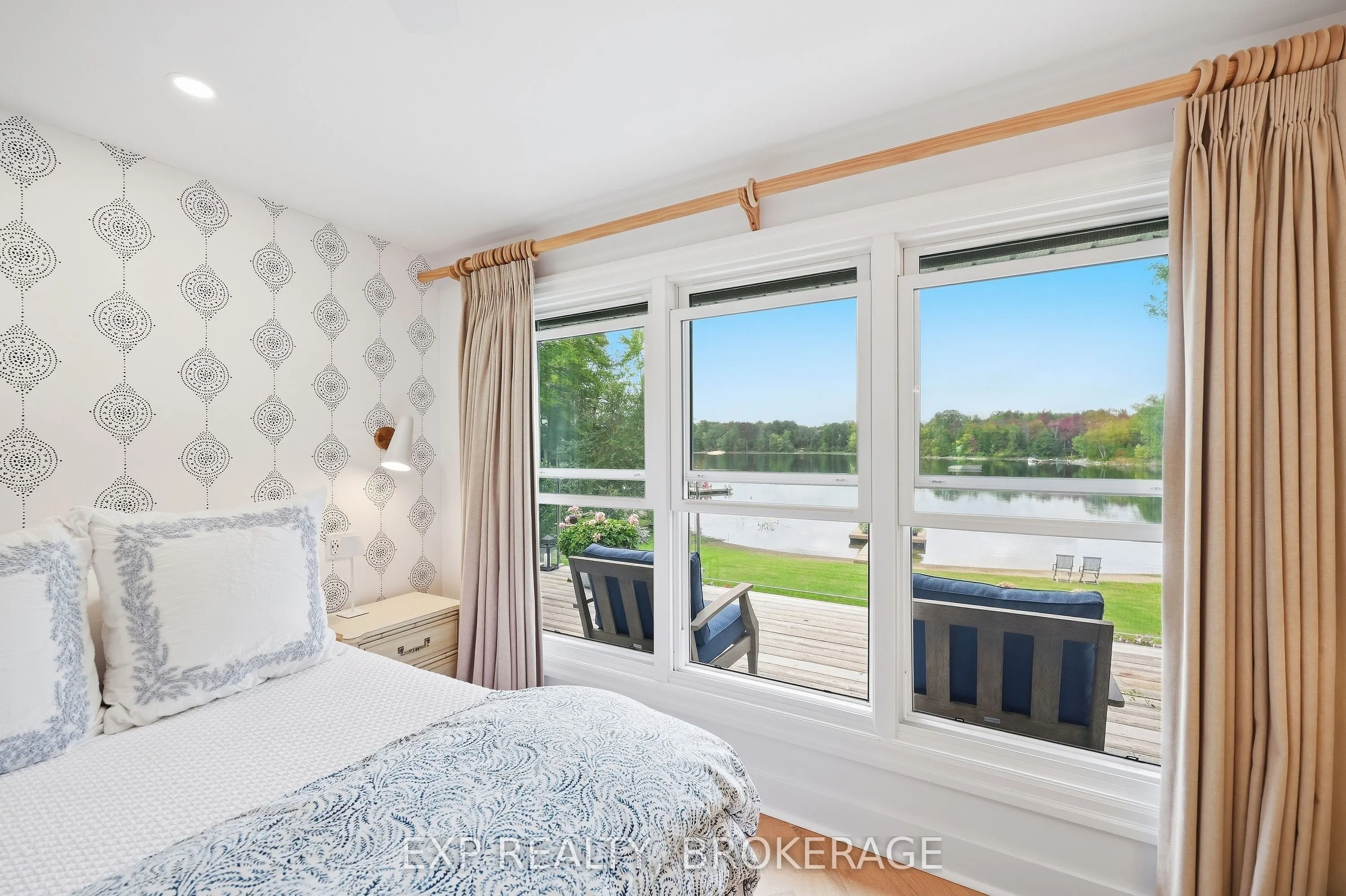 2114 Hambly Lane