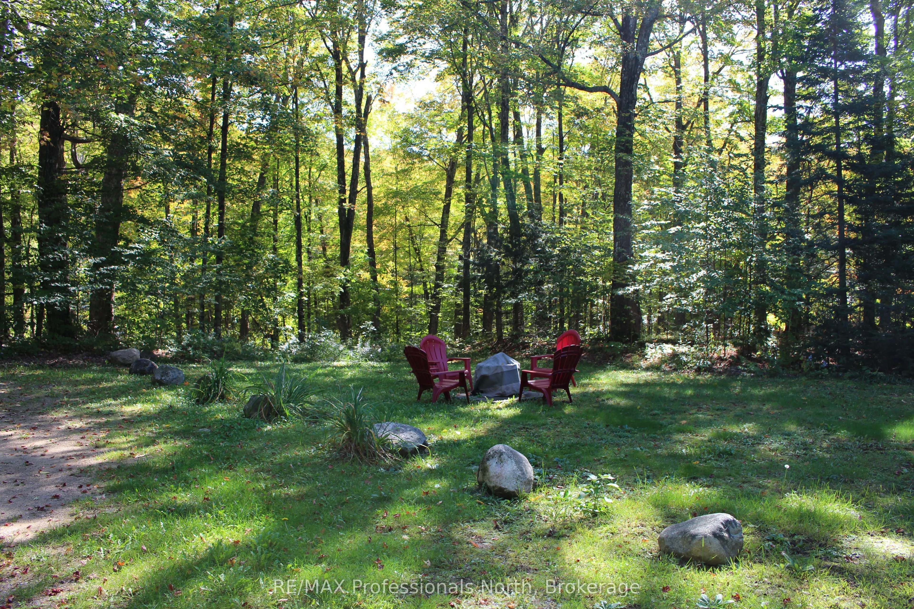 1813 Kashagawigamog Lake Road