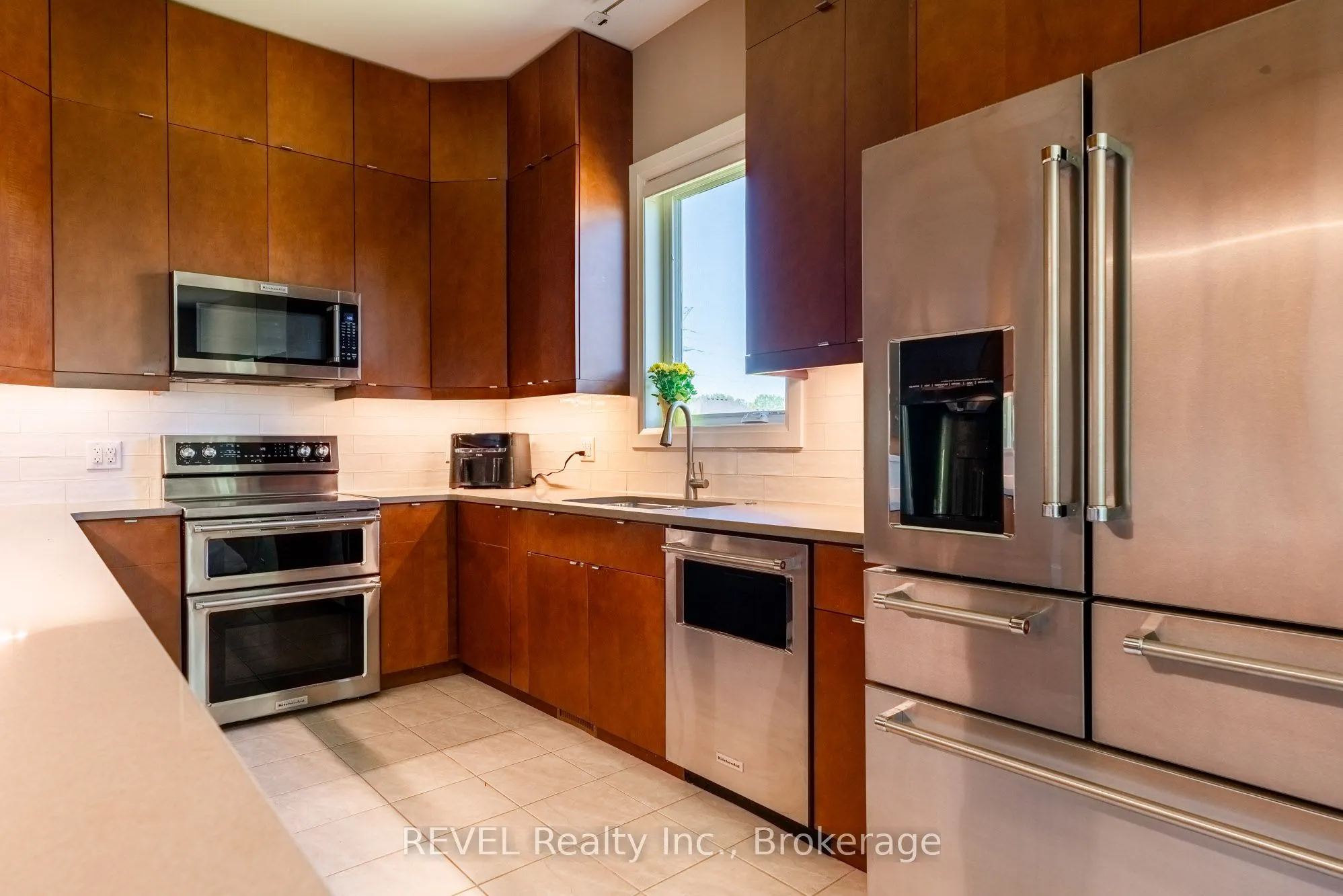 19 Francesco Crescent