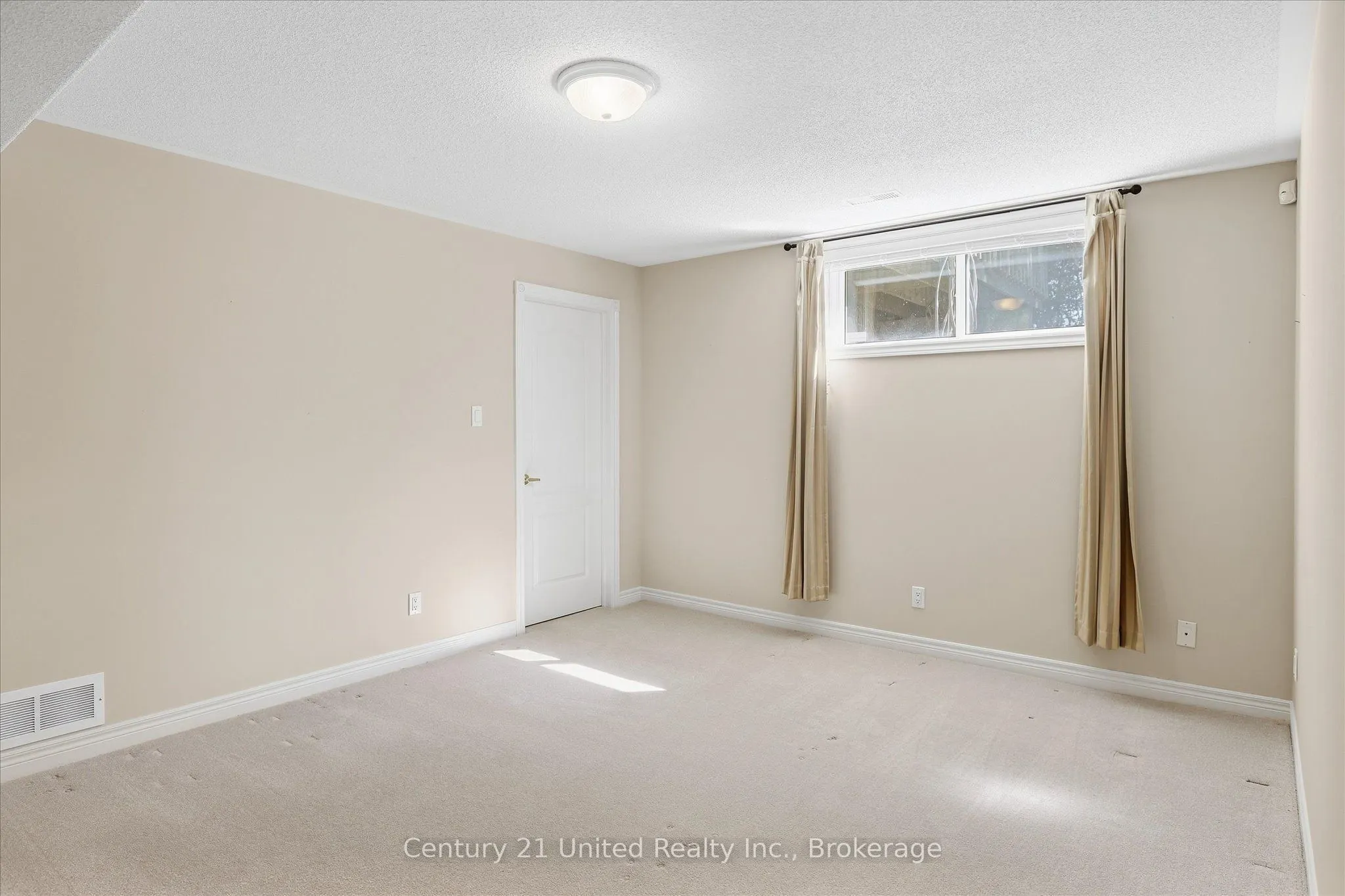 1742 Ravenwood Drive #611
