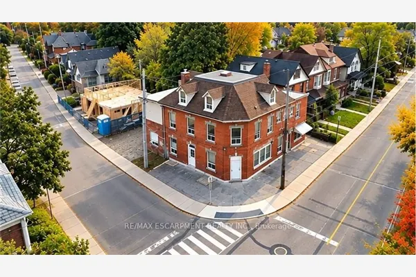 74 Locke Street N