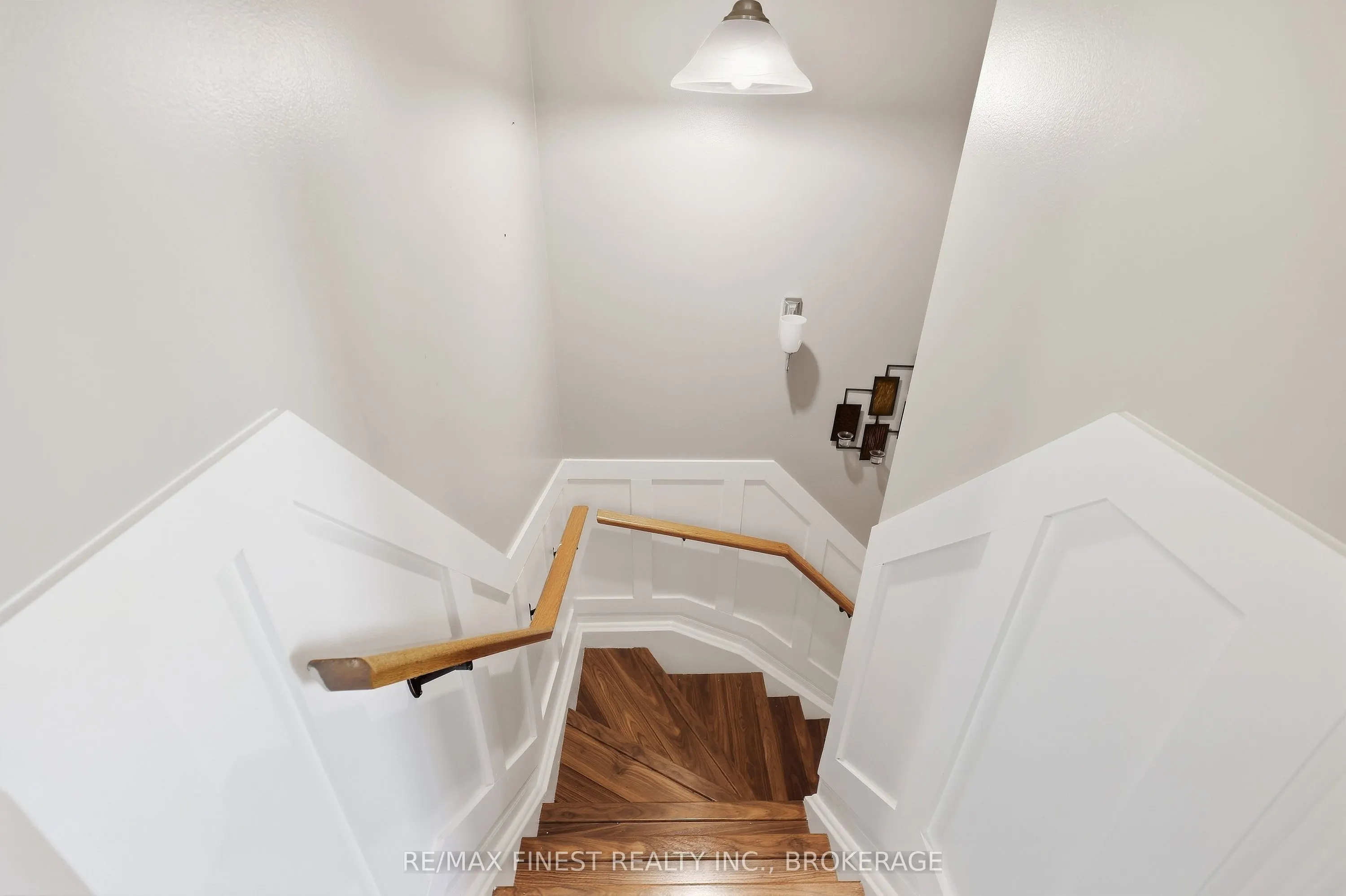 1377 BRACKENWOOD Crescent