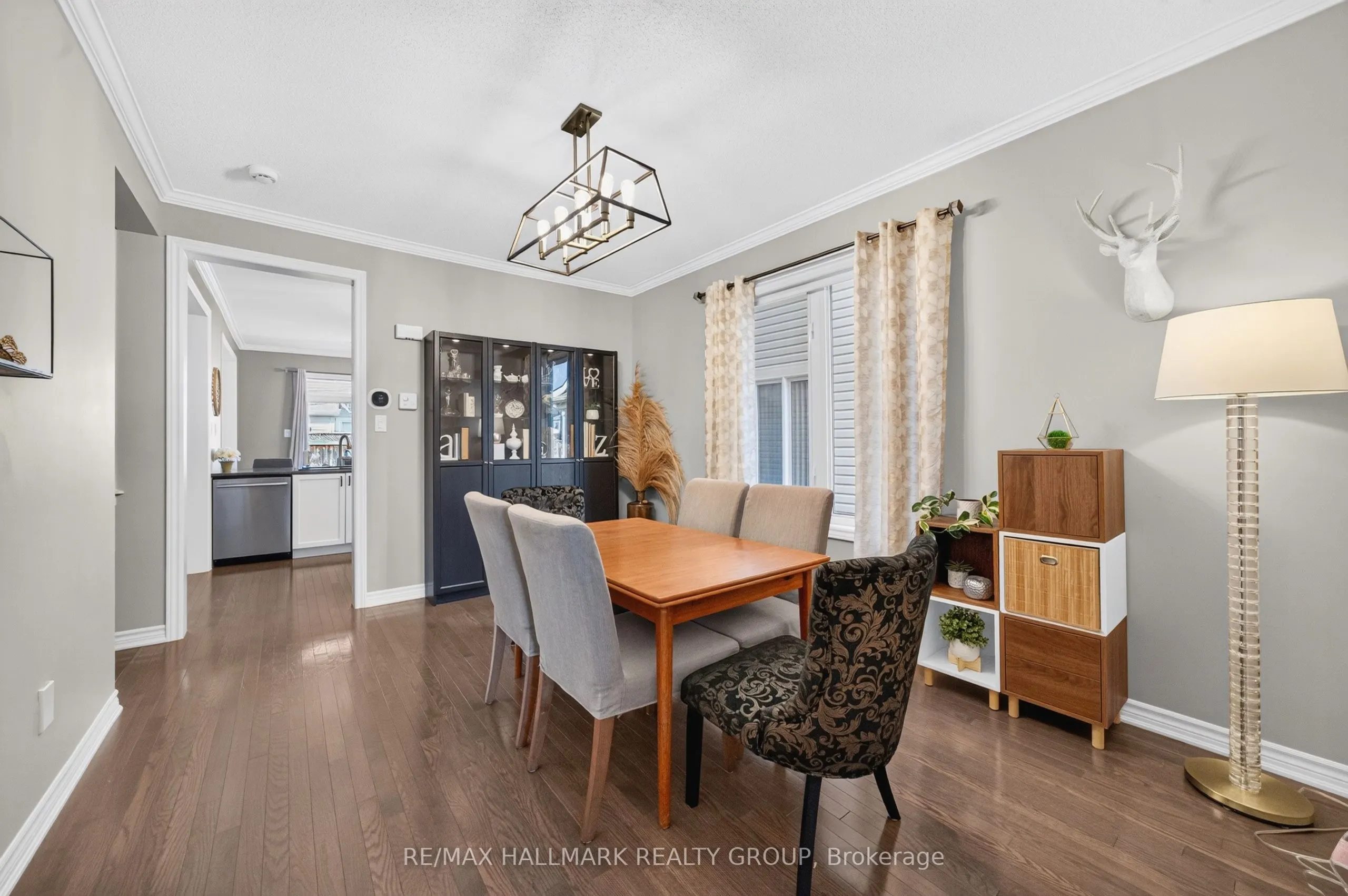 556 Sunlit Circle