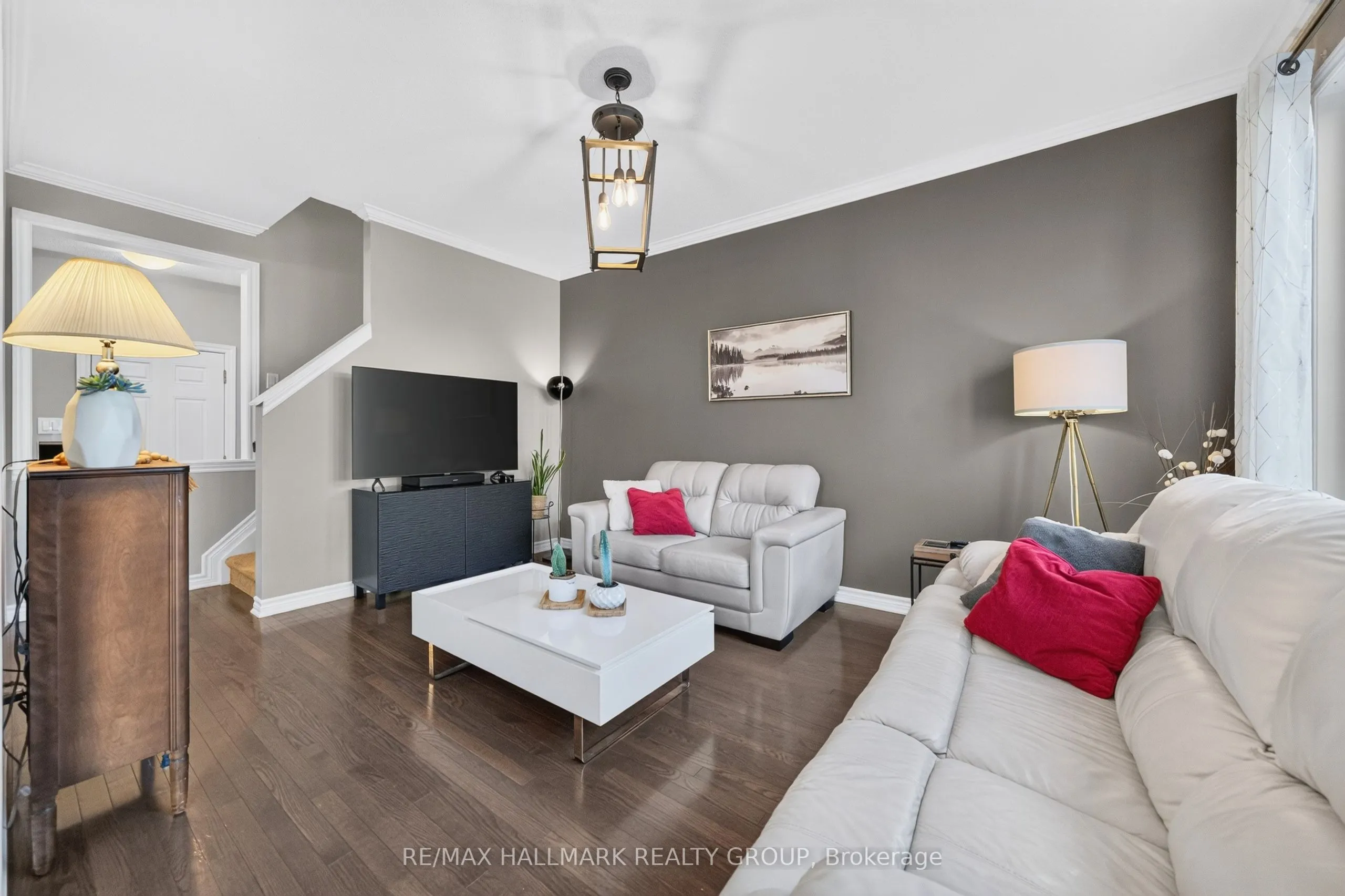 556 Sunlit Circle