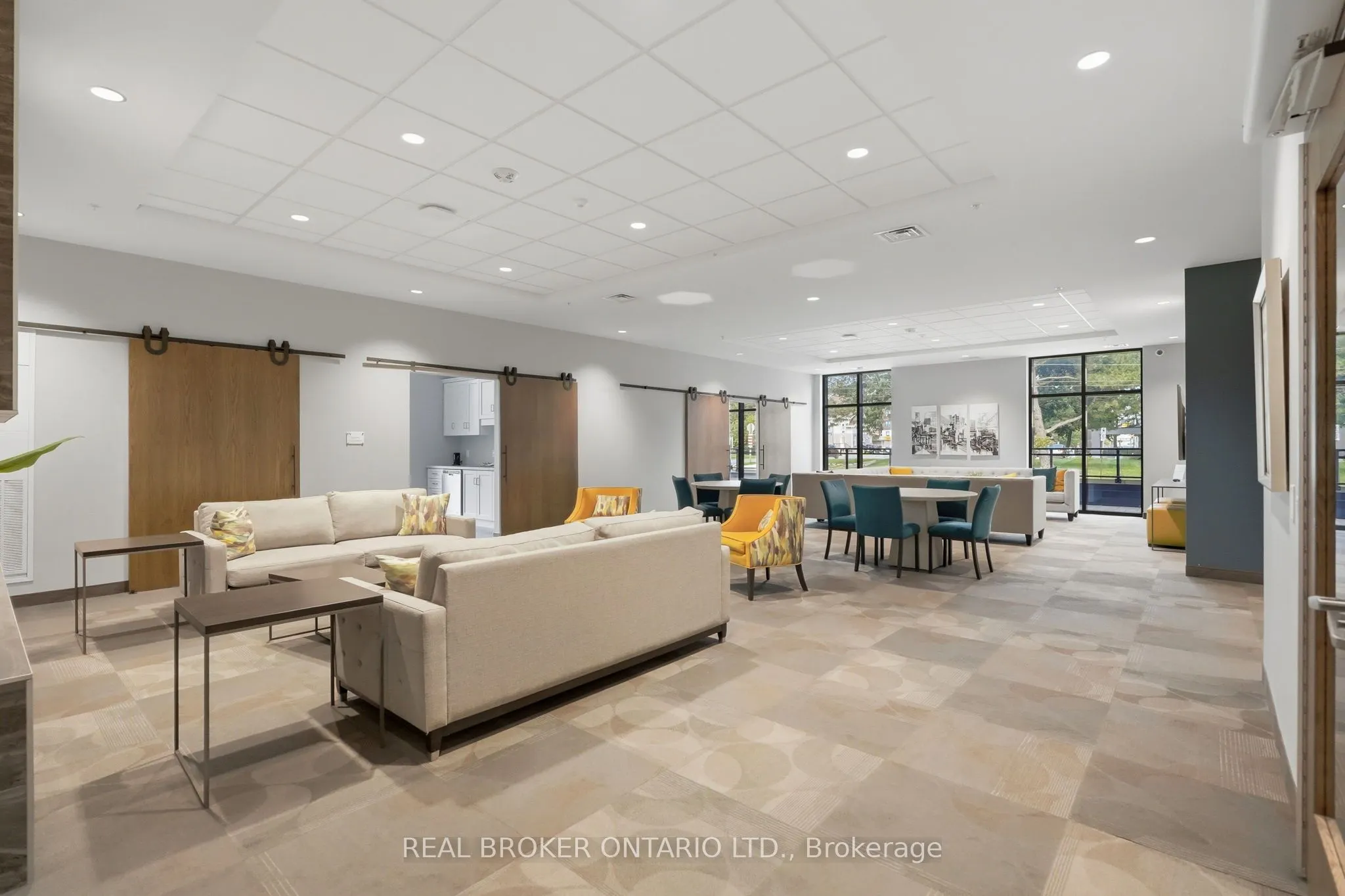 30 Hamilton Street S #101