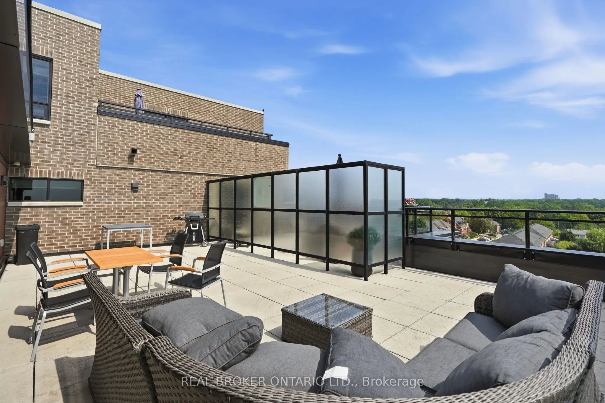 30 Hamilton Street S #101