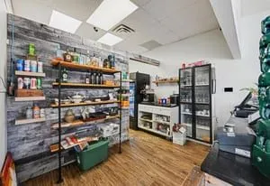 27 Beckwith Street N